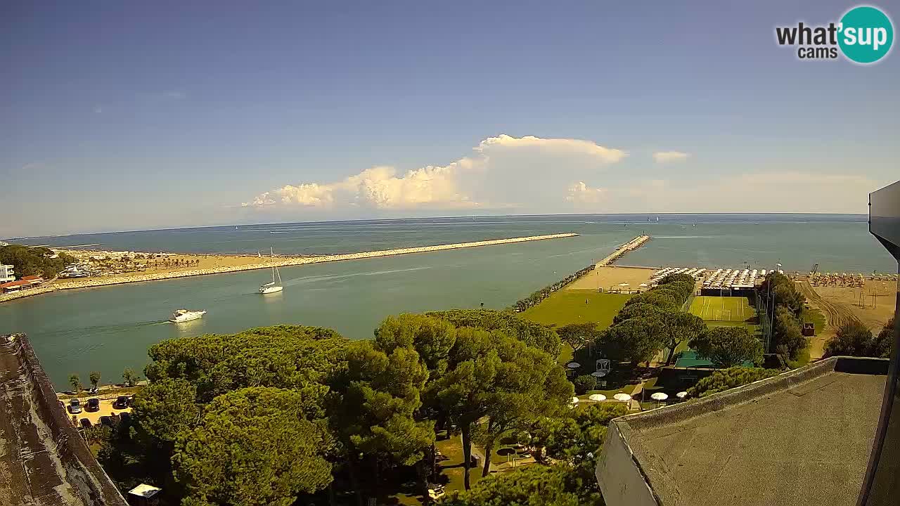 Caorle Pic Nic webcam- Ponente beach near Livenza channel