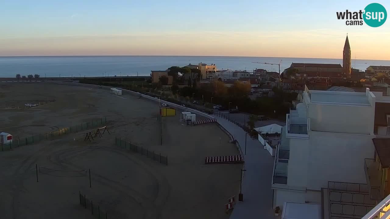 Webcam Caorle Levante beach live