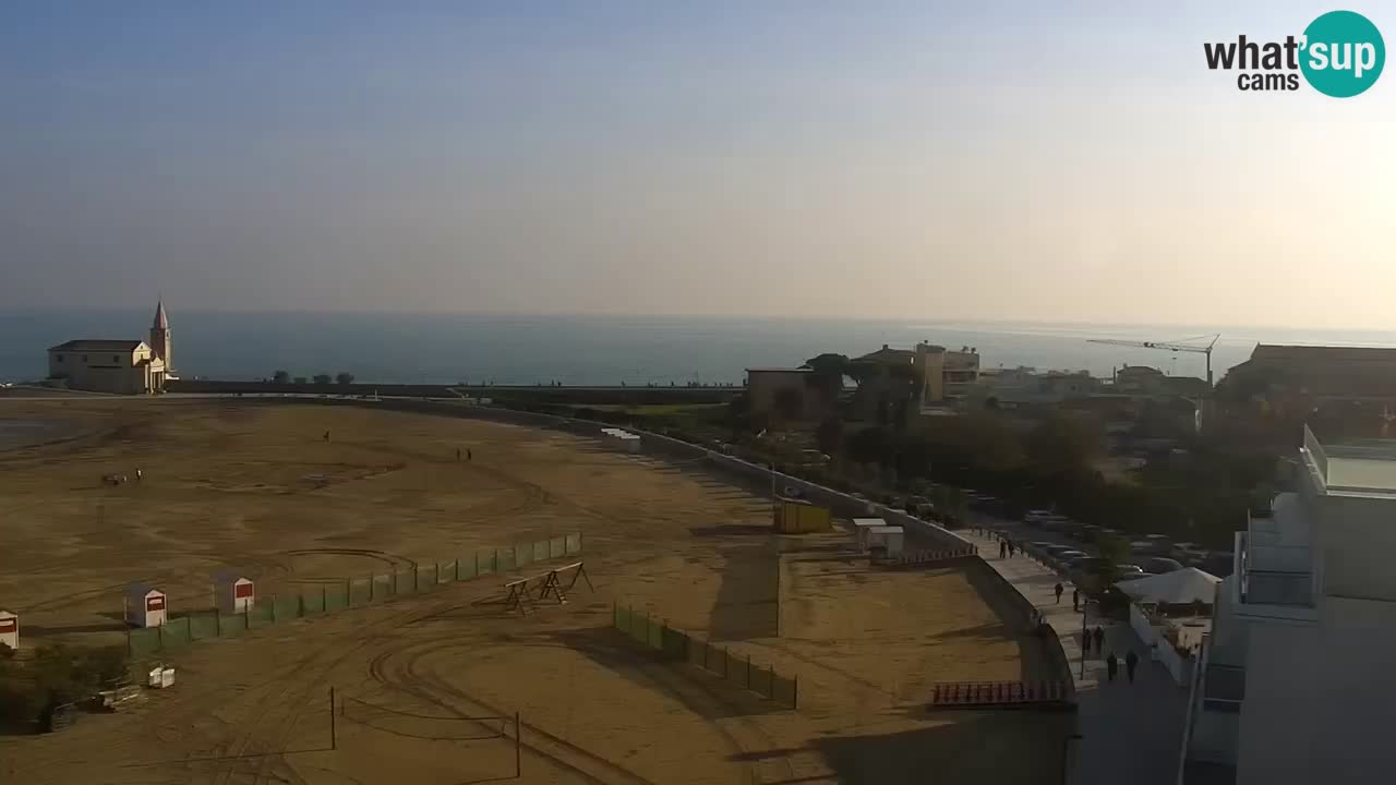 Webcam Caorle Levante beach live