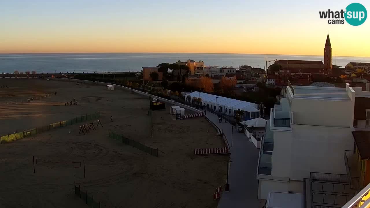 Webcam Caorle Levante beach live