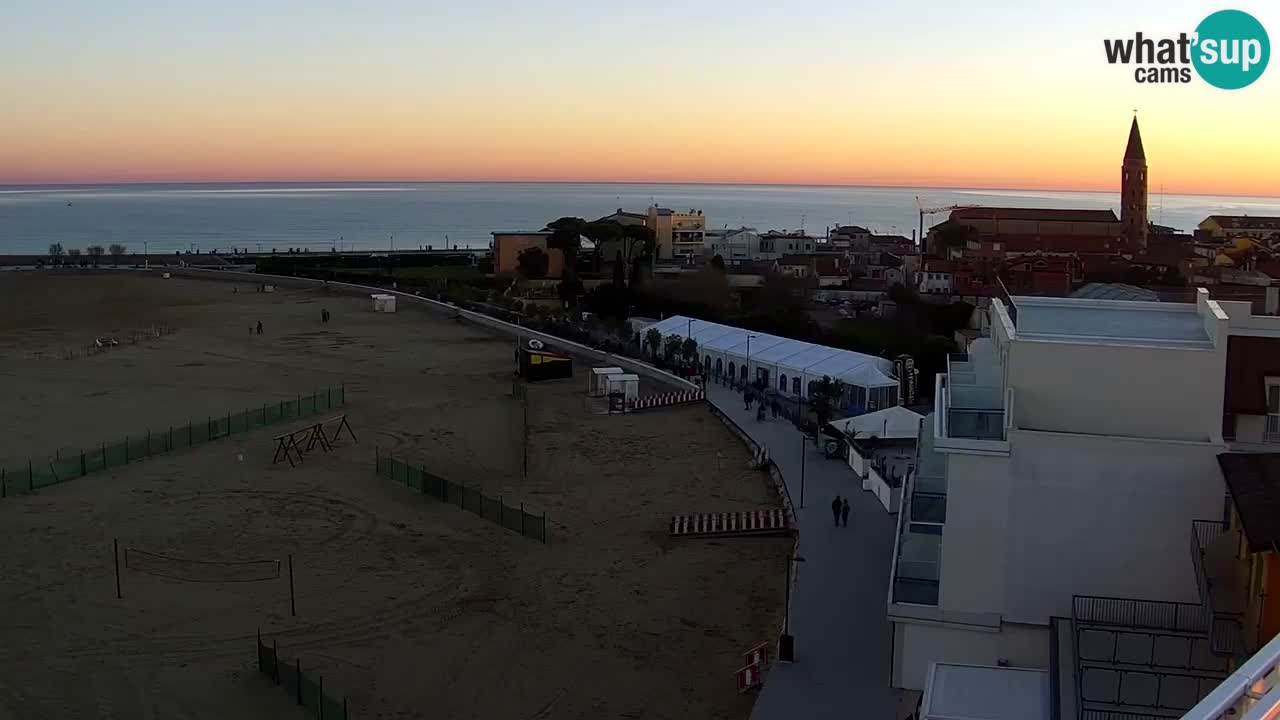 Webcam Caorle Levante beach live