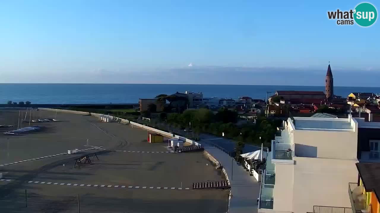 Webcam Caorle Levante beach live