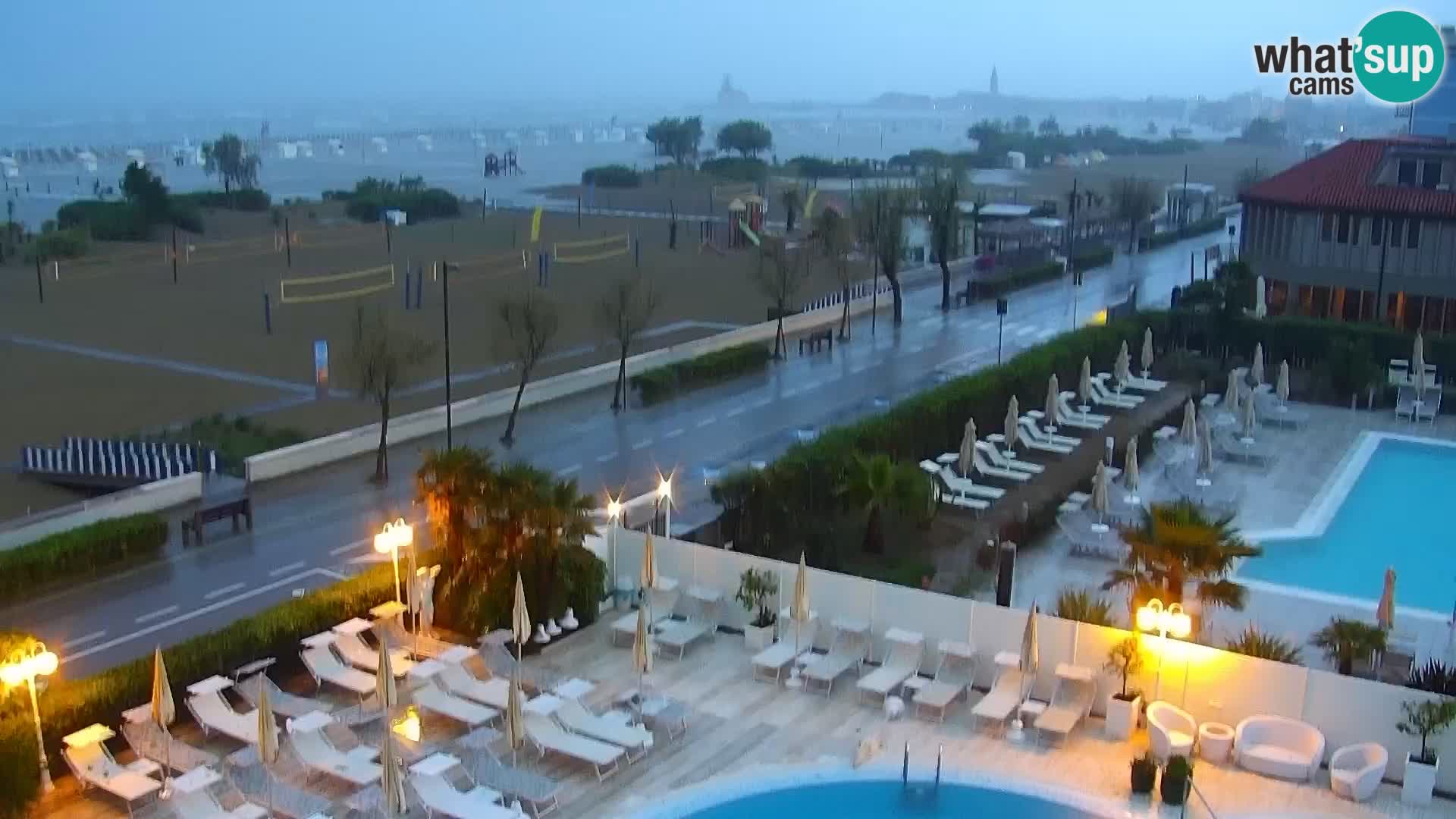 Caorle Plage Levante livecam – Hotel Alexander