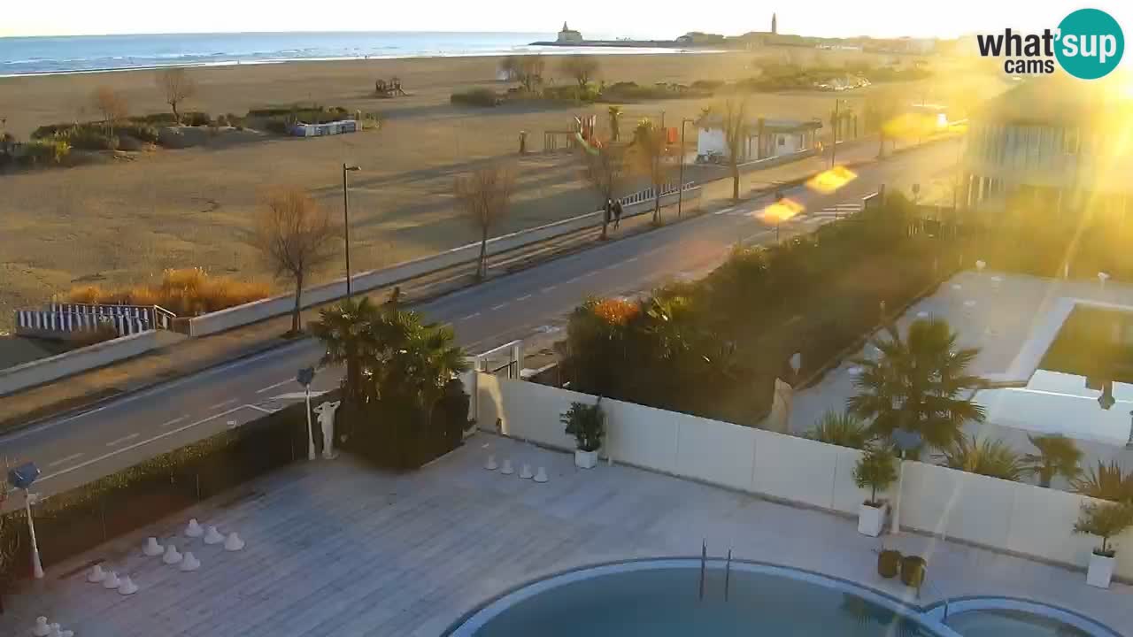 Caorle Plage Levante livecam – Hotel Alexander