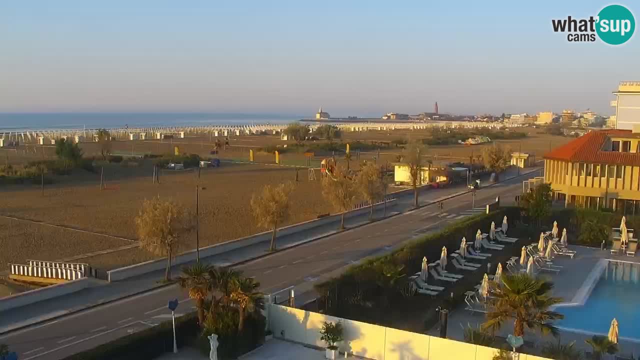 Caorle Levante beach webcam – Hotel Alexander
