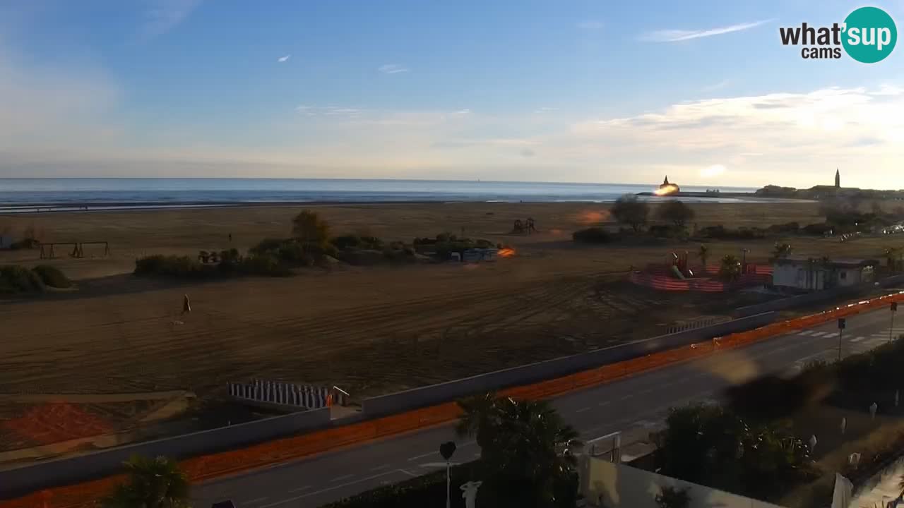 Caorle Plage Levante livecam – Hotel Alexander