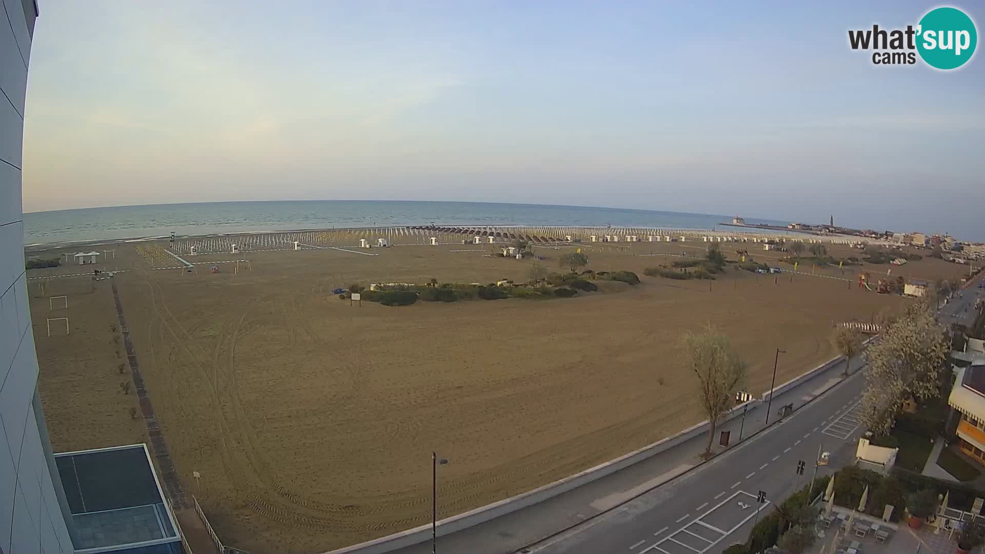 Hotel Panoramic v živo Caorle plaža Levante spletna kamera – Italija
