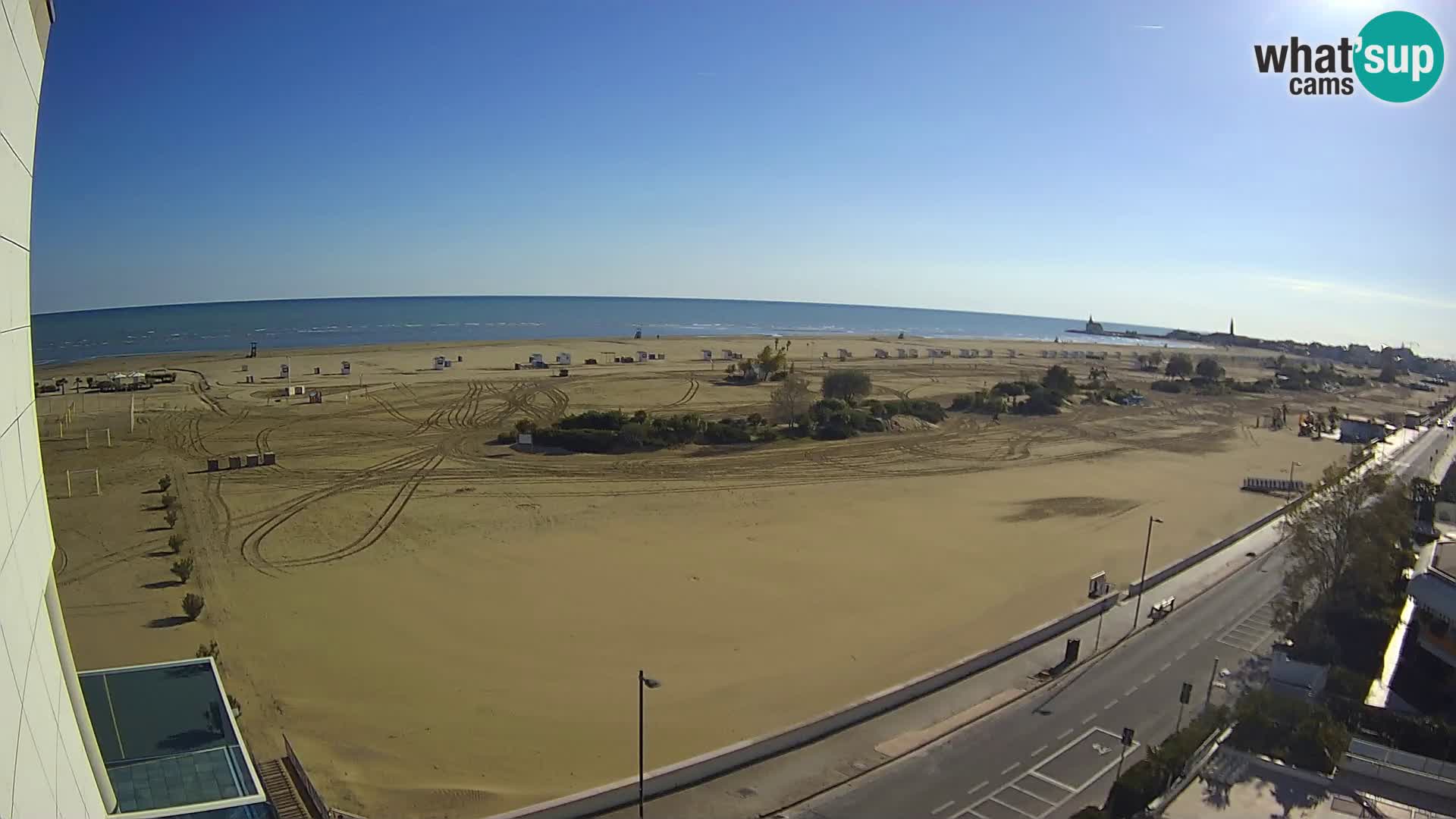 Hotel Panoramic v živo Caorle plaža Levante spletna kamera – Italija