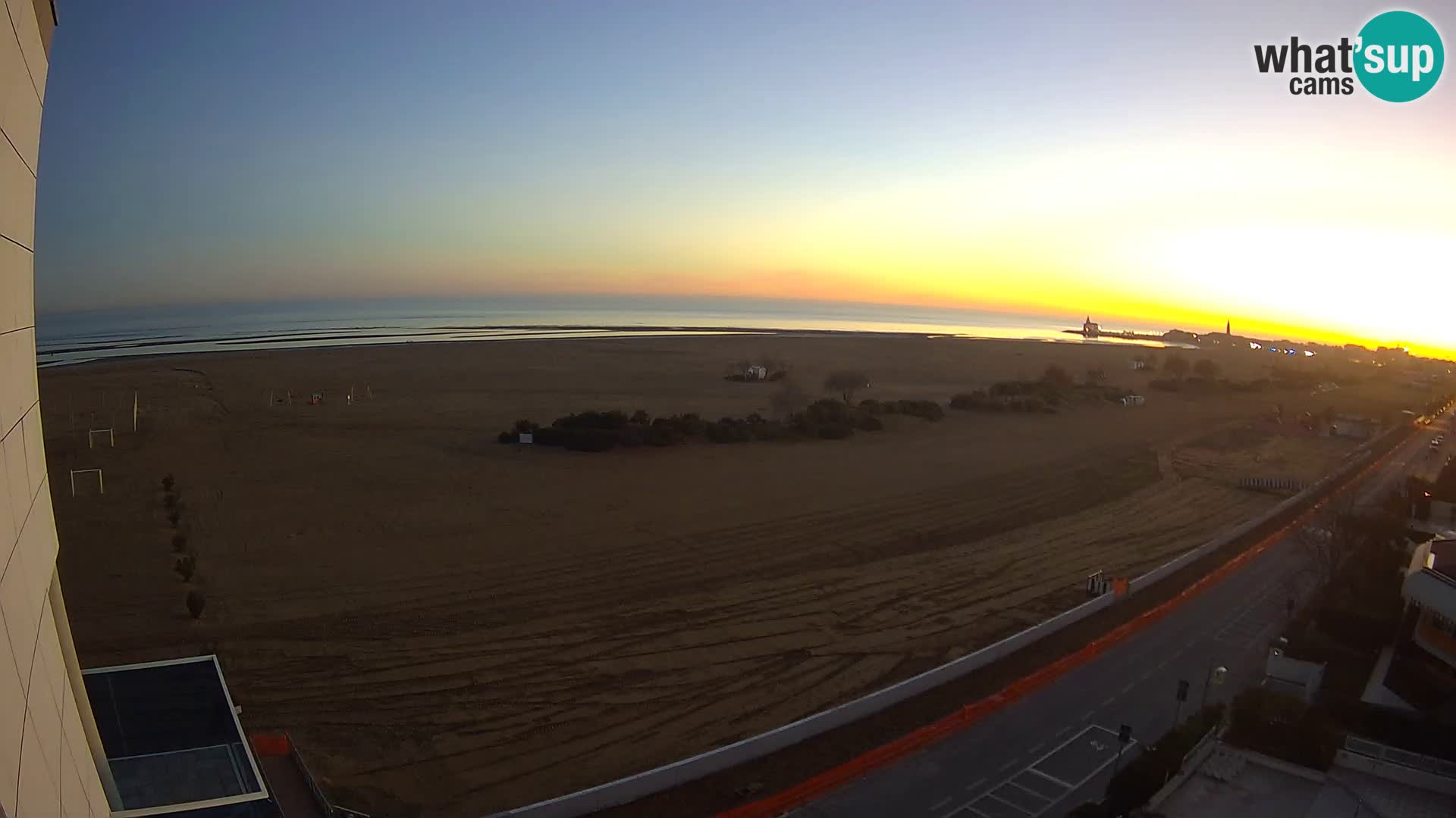Hotel Panoramic v živo Caorle plaža Levante spletna kamera – Italija