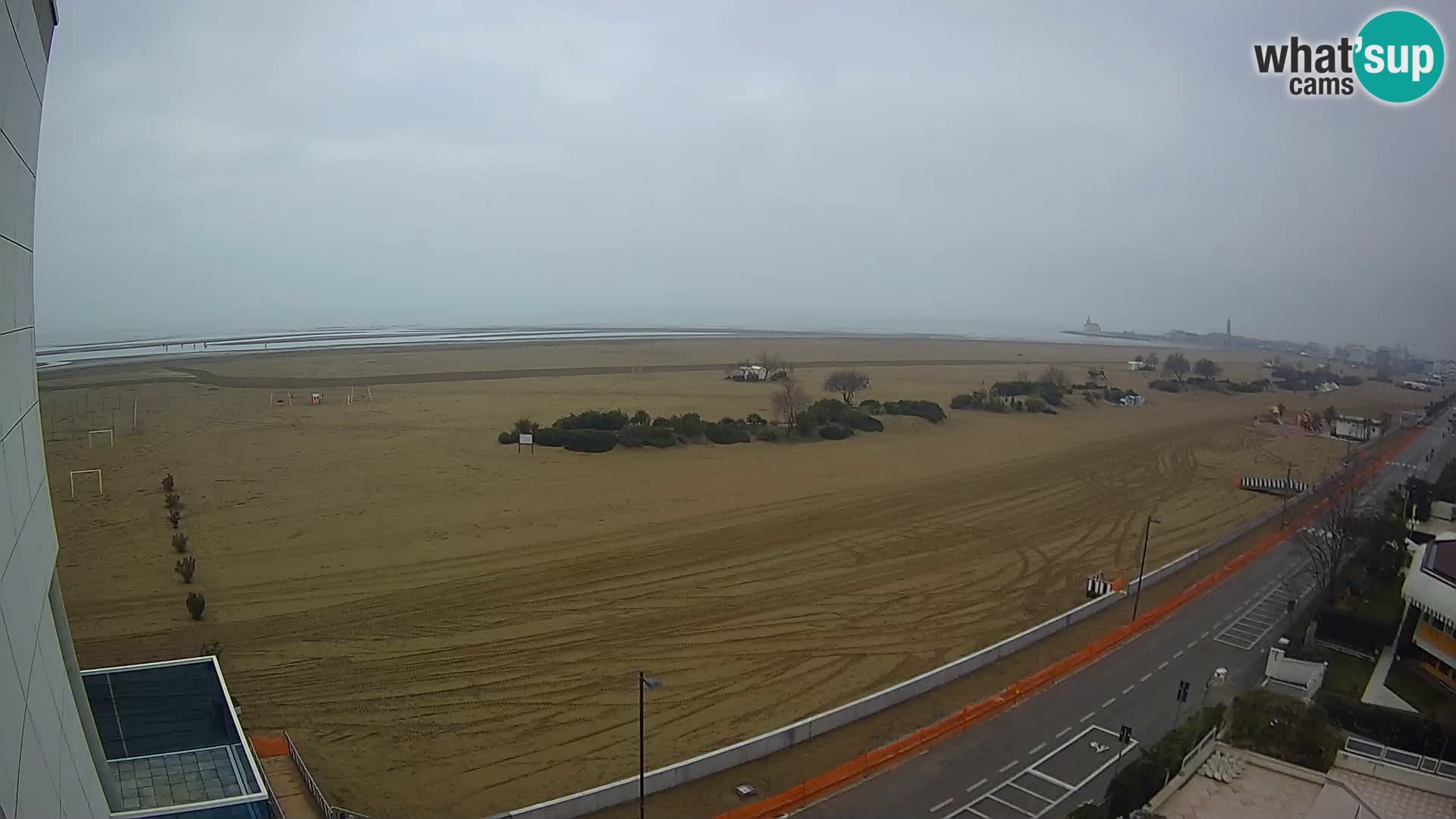 Hotel Panoramic v živo Caorle plaža Levante spletna kamera – Italija