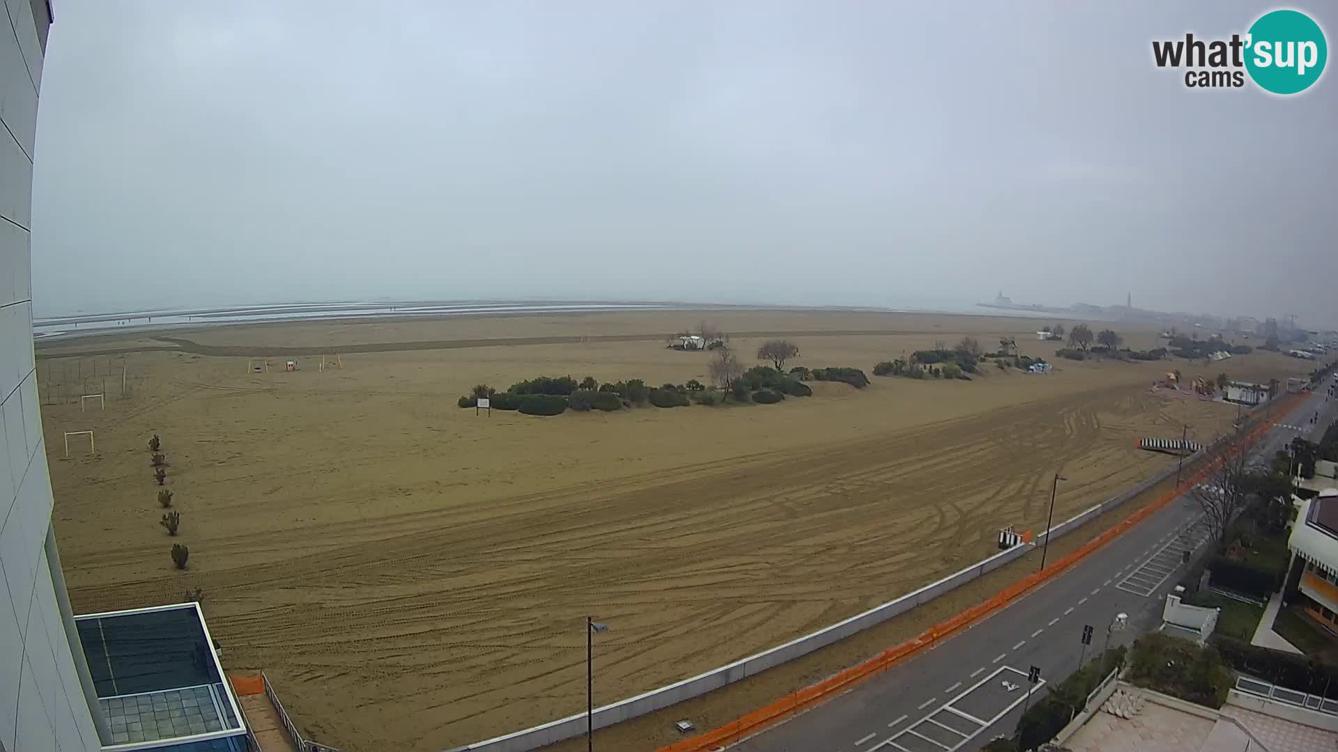 Hotel Panoramic v živo Caorle plaža Levante spletna kamera – Italija