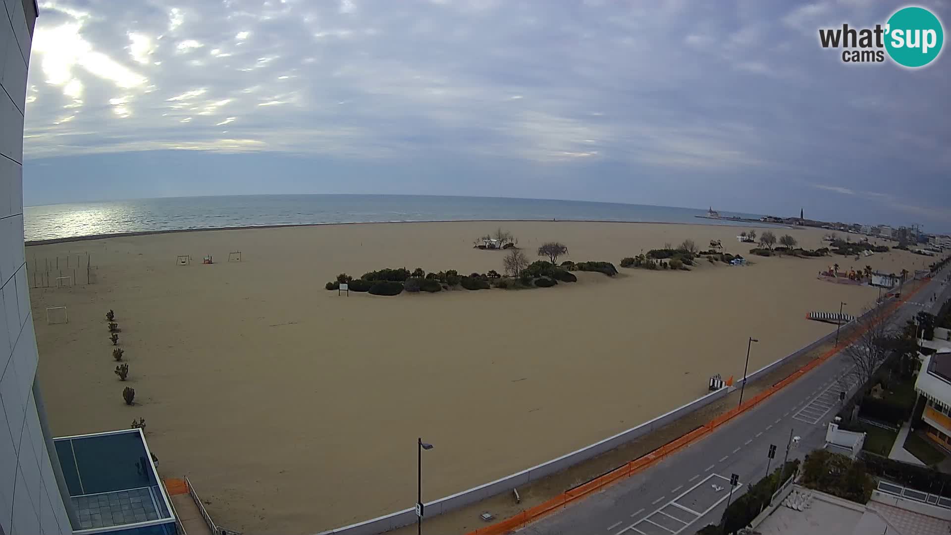 Hotel Panoramic v živo Caorle plaža Levante spletna kamera – Italija