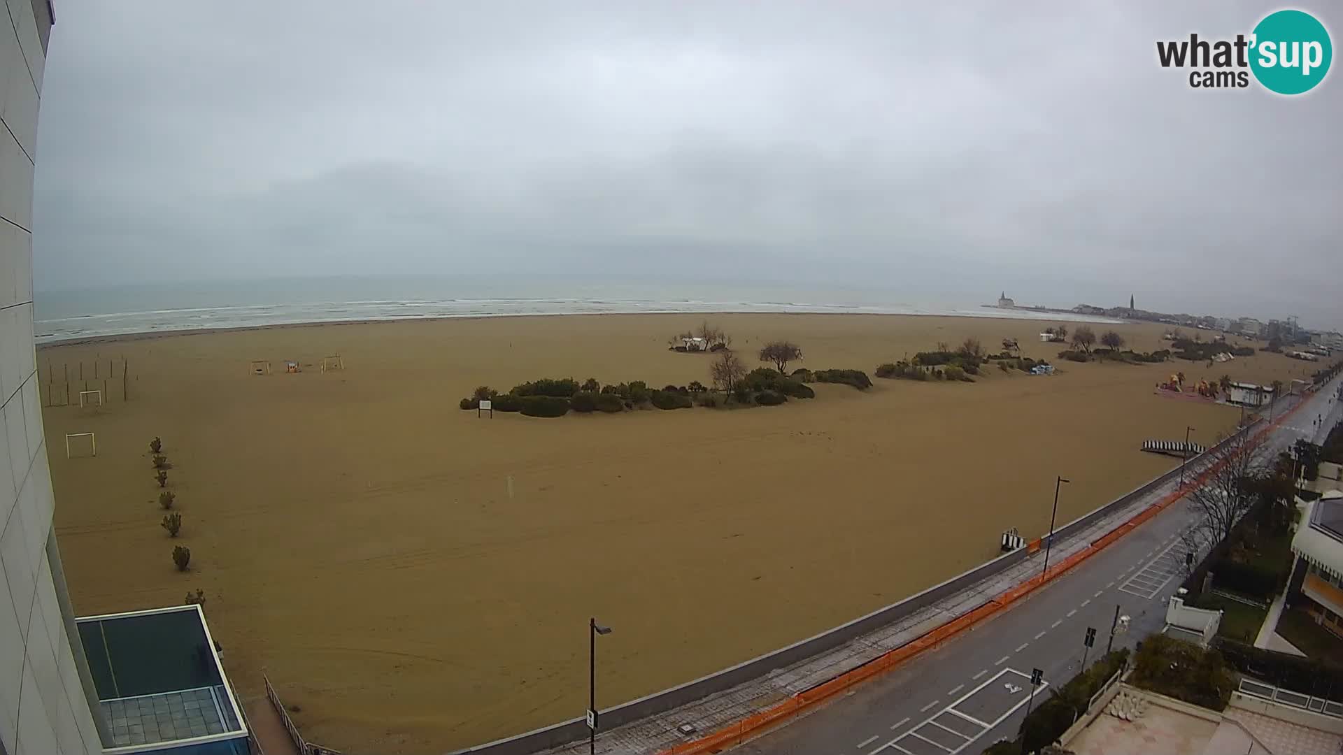 Hotel Panoramic v živo Caorle plaža Levante spletna kamera – Italija