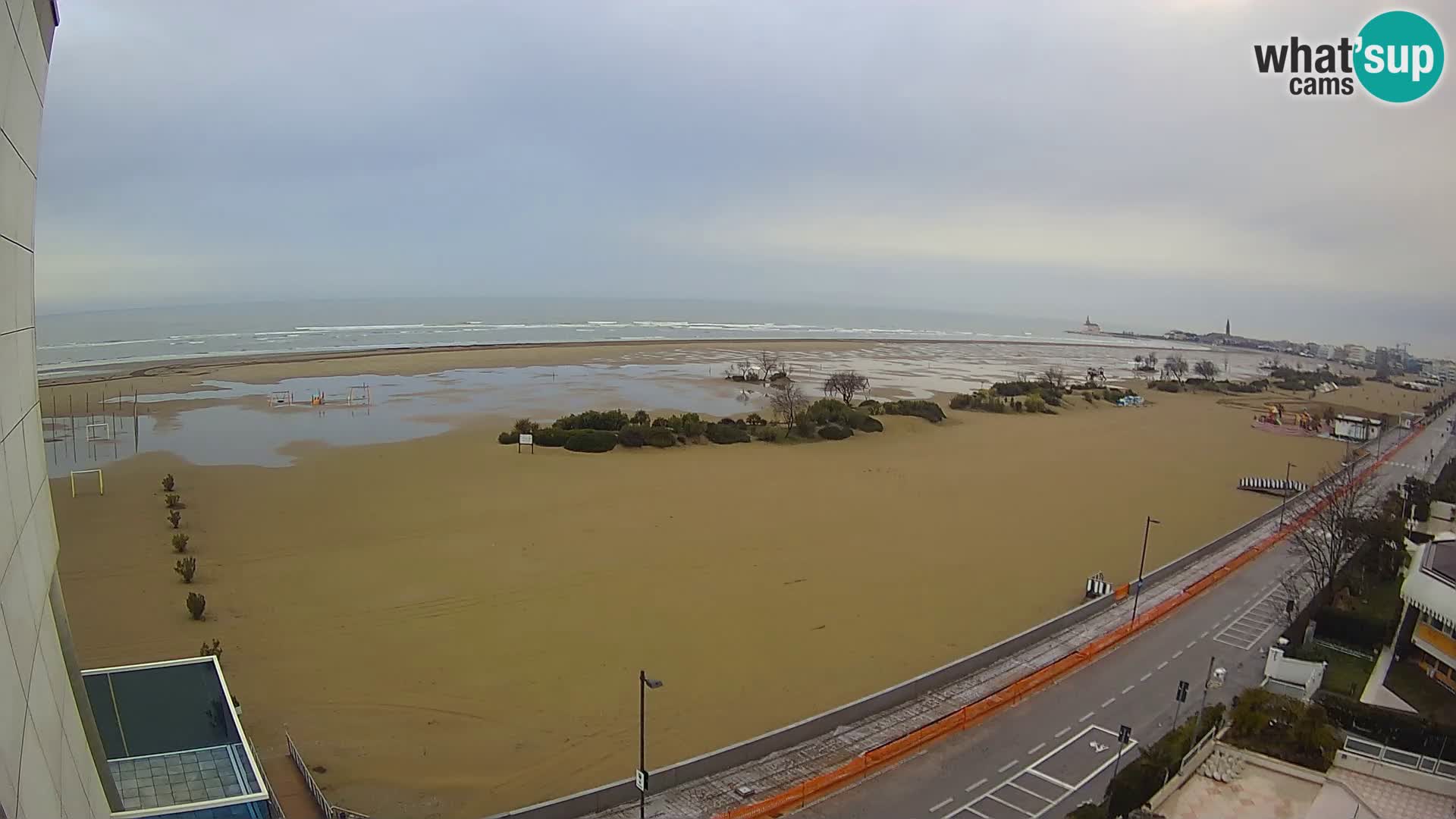 Hotel Panoramic v živo Caorle plaža Levante spletna kamera – Italija