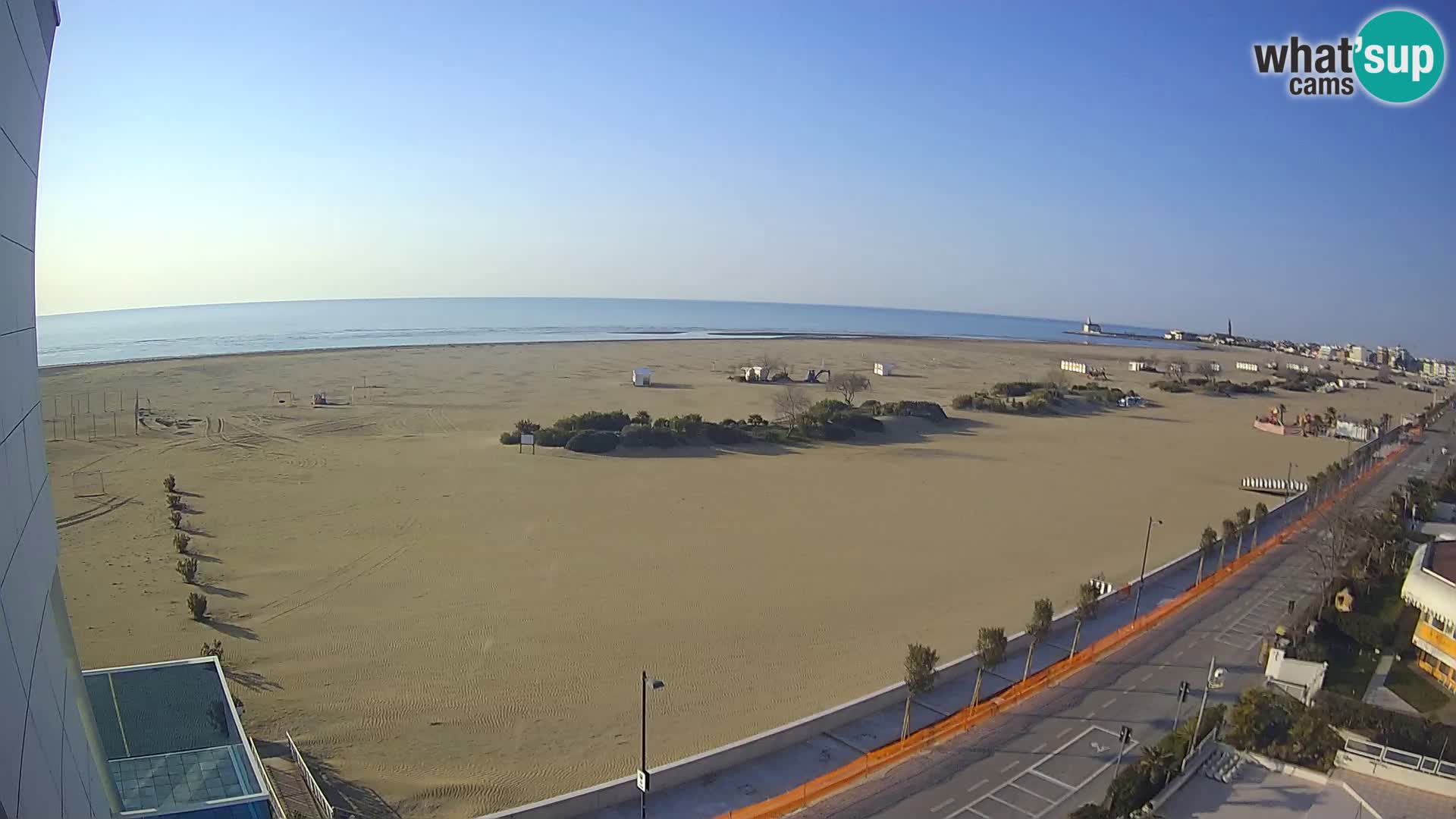 Hotel Panoramic v živo Caorle plaža Levante spletna kamera – Italija