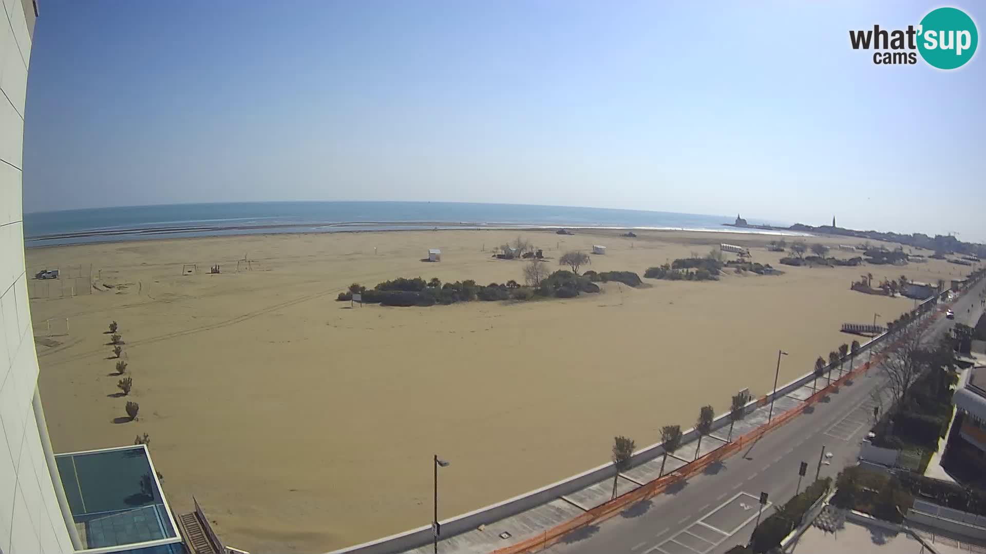 Hotel Panoramic v živo Caorle plaža Levante spletna kamera – Italija