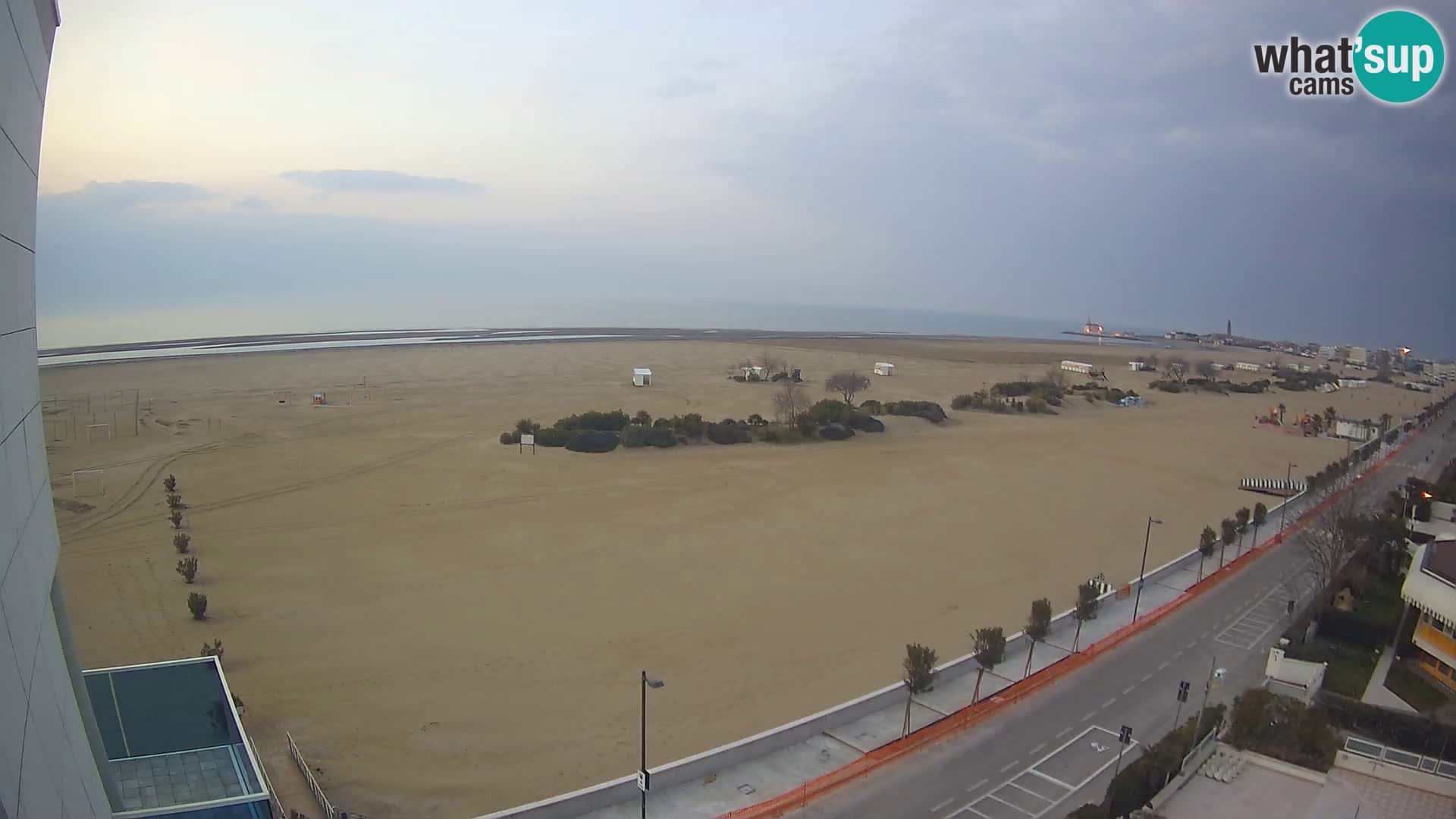Hotel Panoramic v živo Caorle plaža Levante spletna kamera – Italija