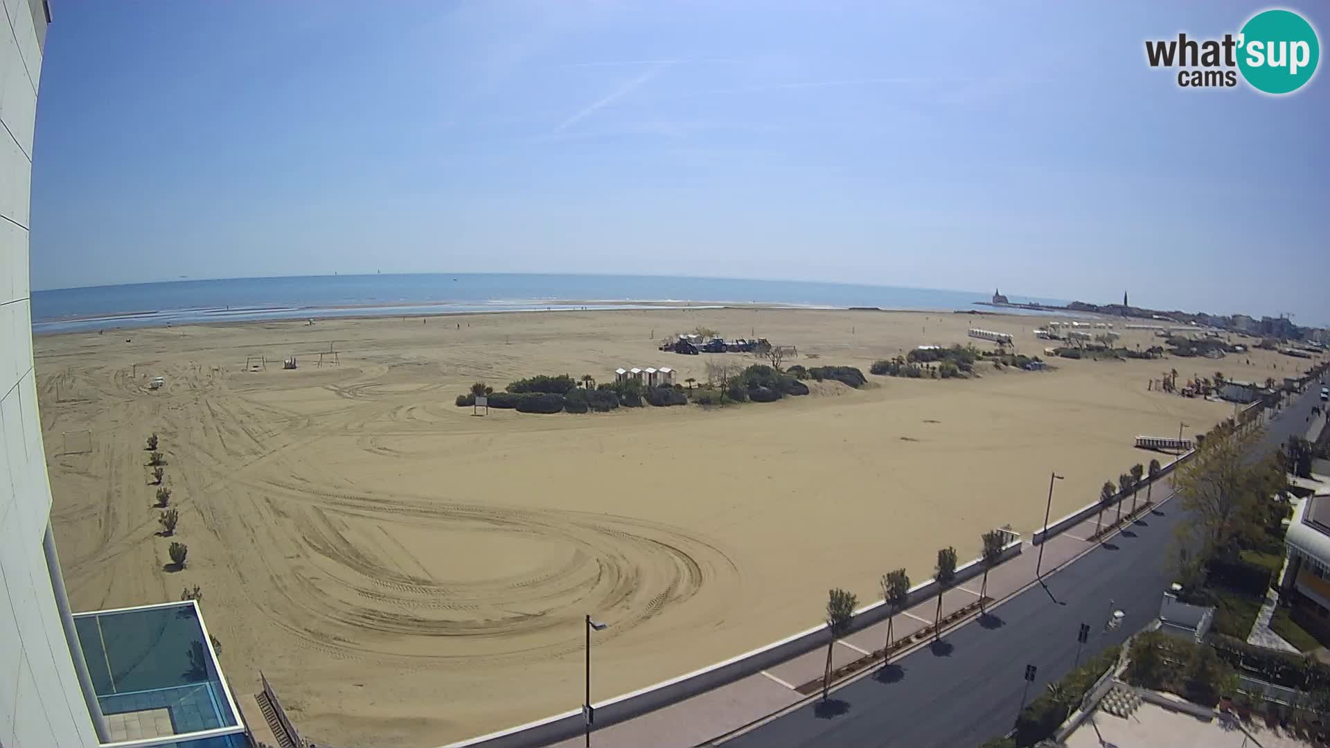 Hotel Panoramic v živo Caorle plaža Levante spletna kamera – Italija
