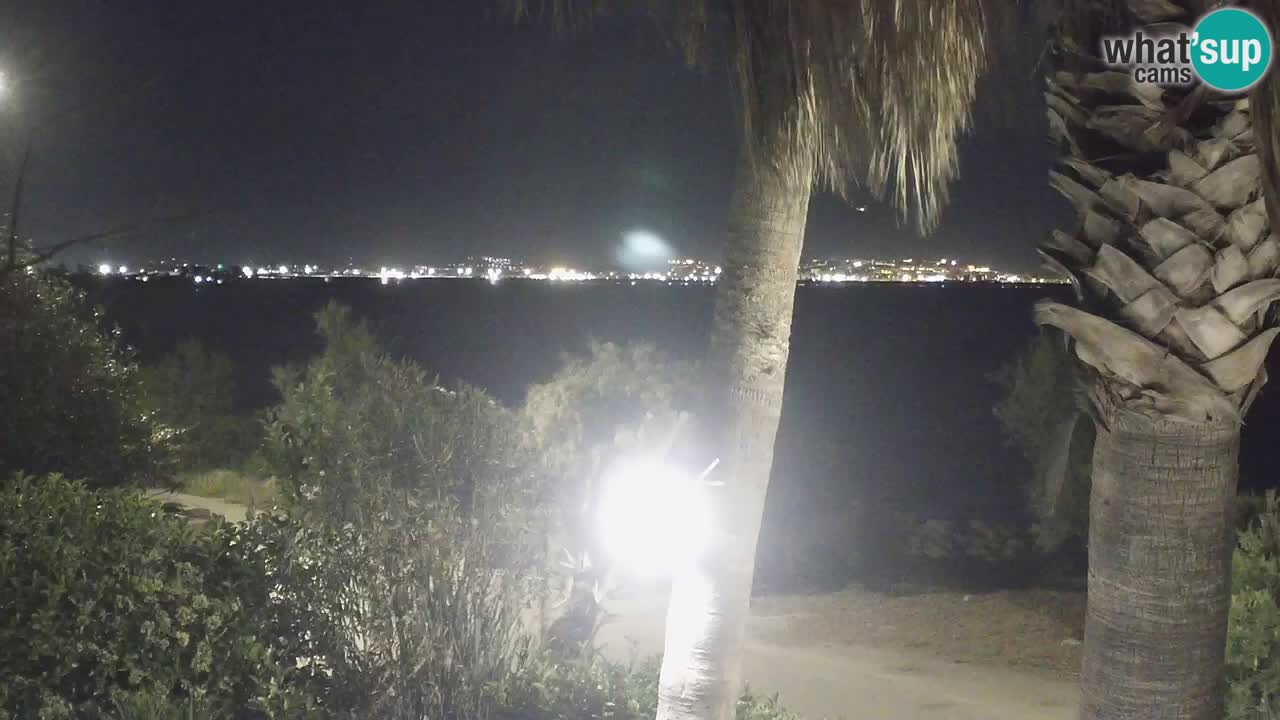 Spletna kamera v živo Capoterra – plaža La Maddalena – Sardinija – Italija