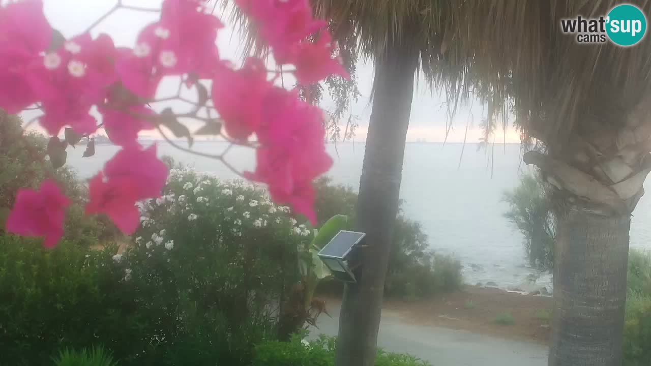 Spletna kamera v živo Capoterra – plaža La Maddalena – Sardinija – Italija