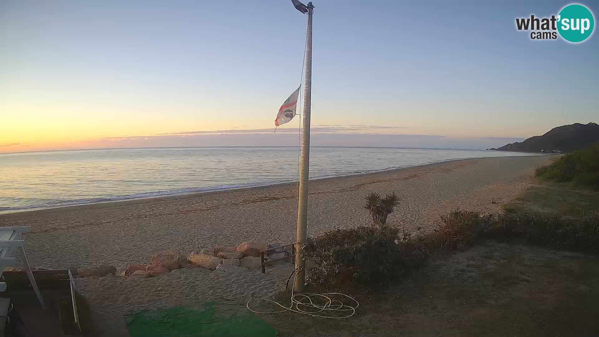 Spletna kamera plaža Museddu – Ogliastra – Sardinija – Italija