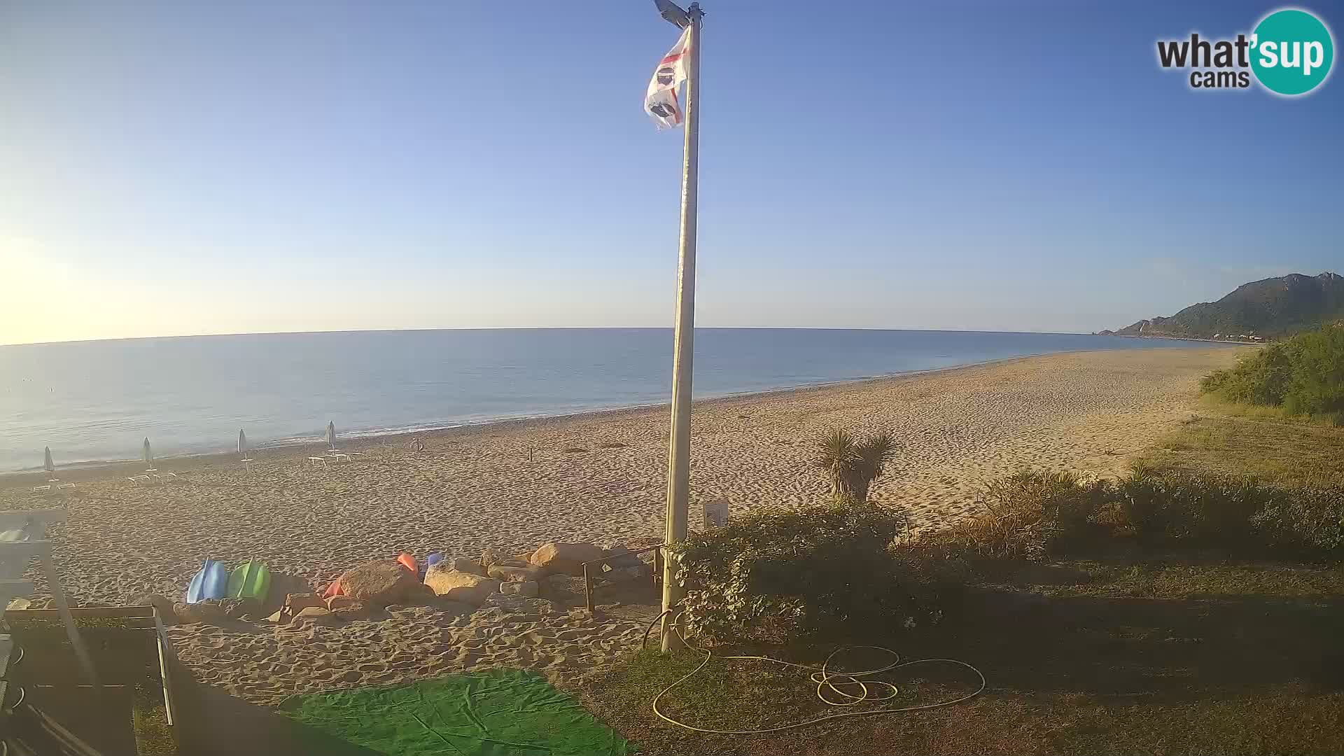Spletna kamera plaža Museddu – Ogliastra – Sardinija – Italija