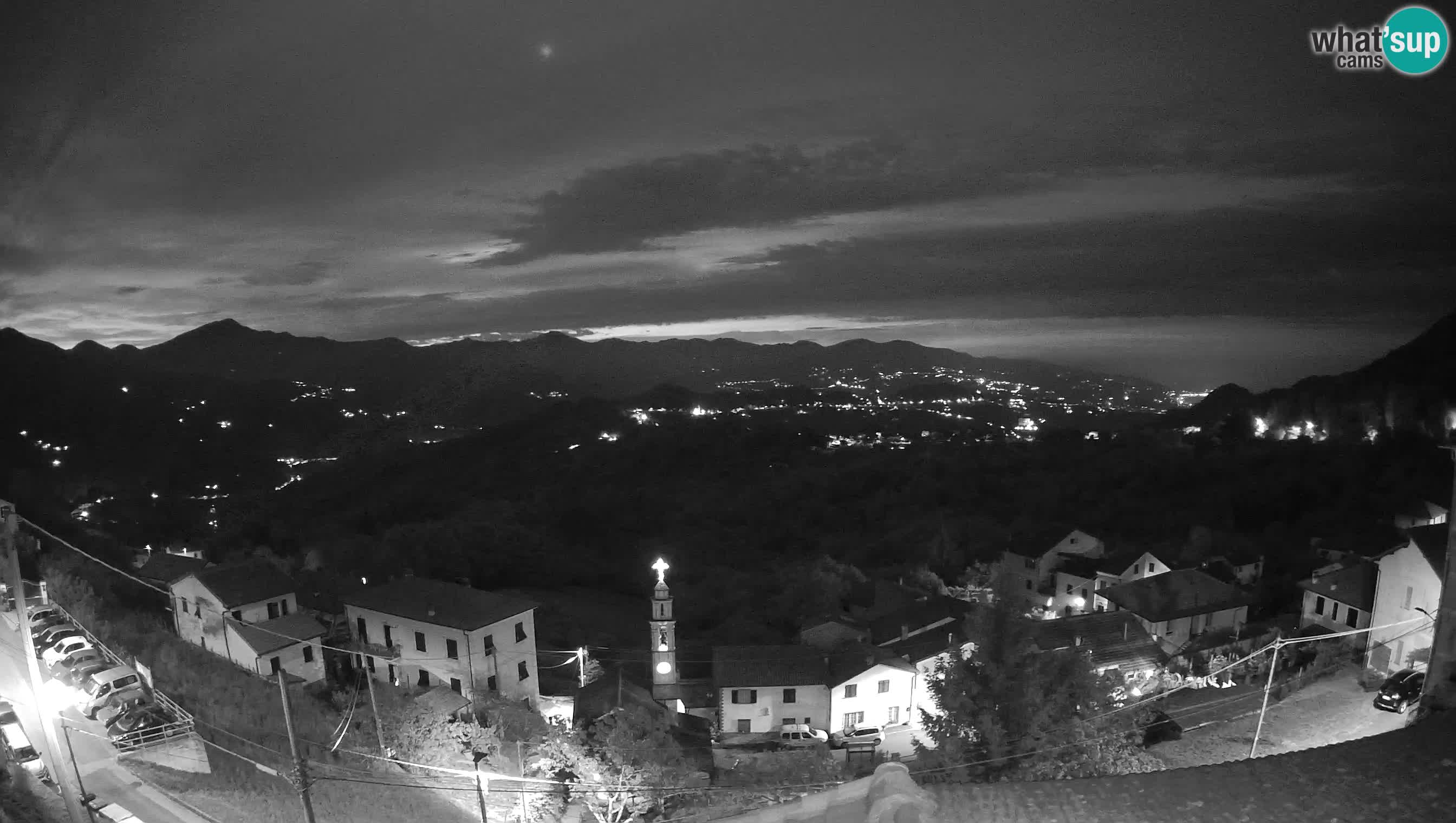 Live Chiavari webcam Villa Oneto