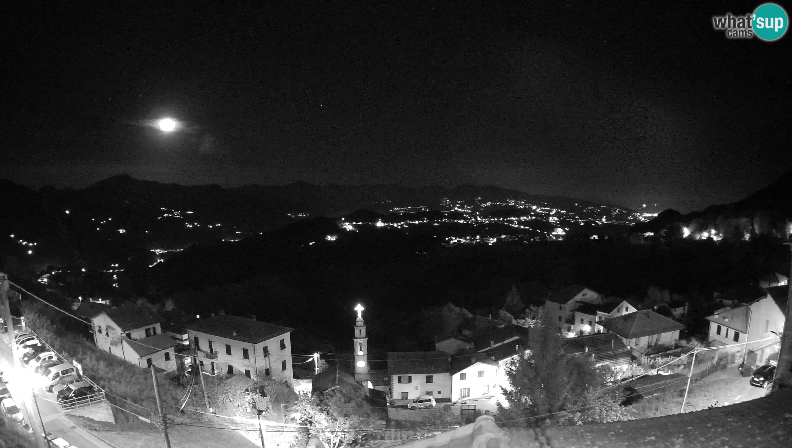 Live Chiavari webcam Villa Oneto