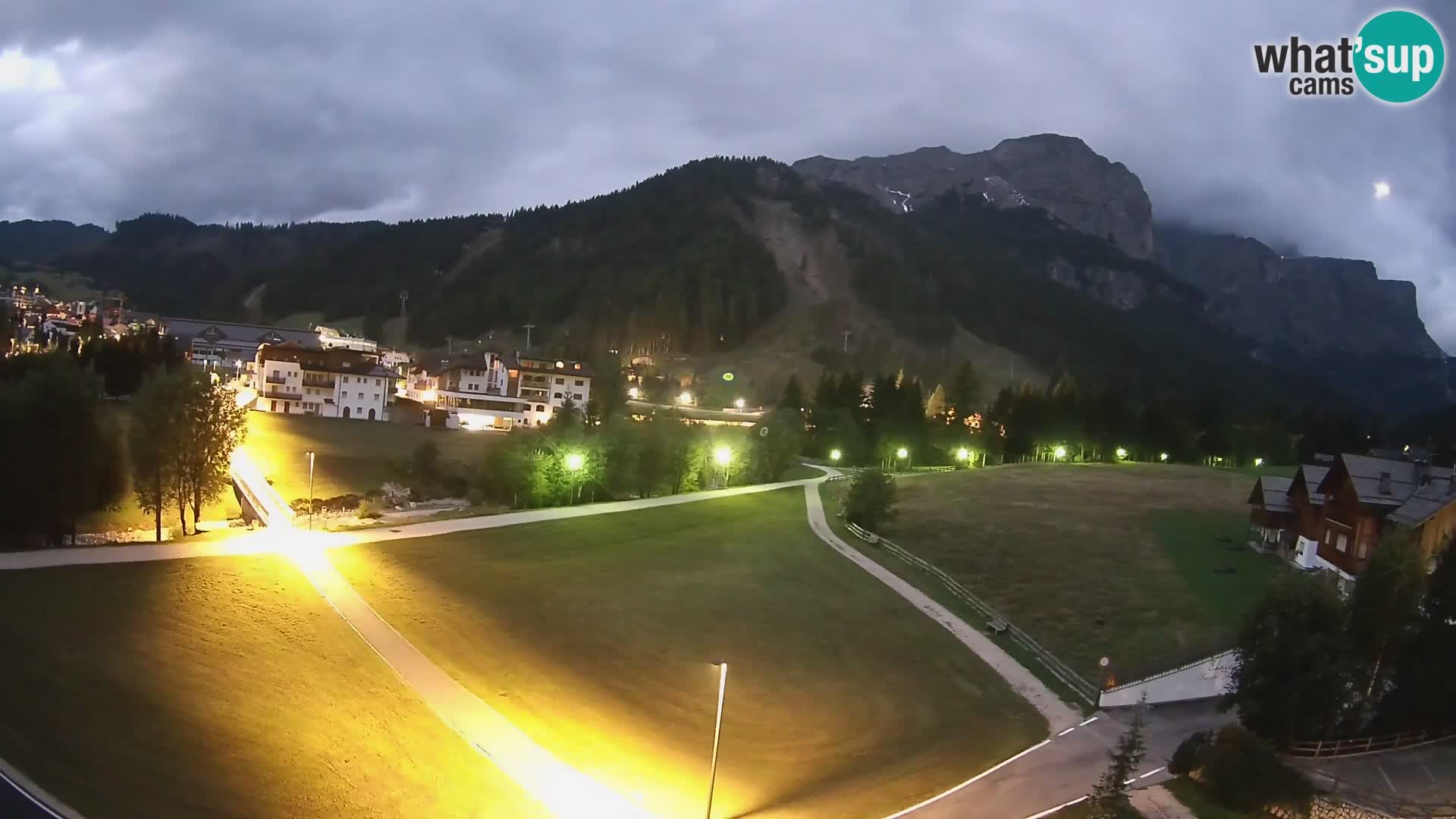 Live cam Corvara | Vues spectaculaires sur le groupe Sella