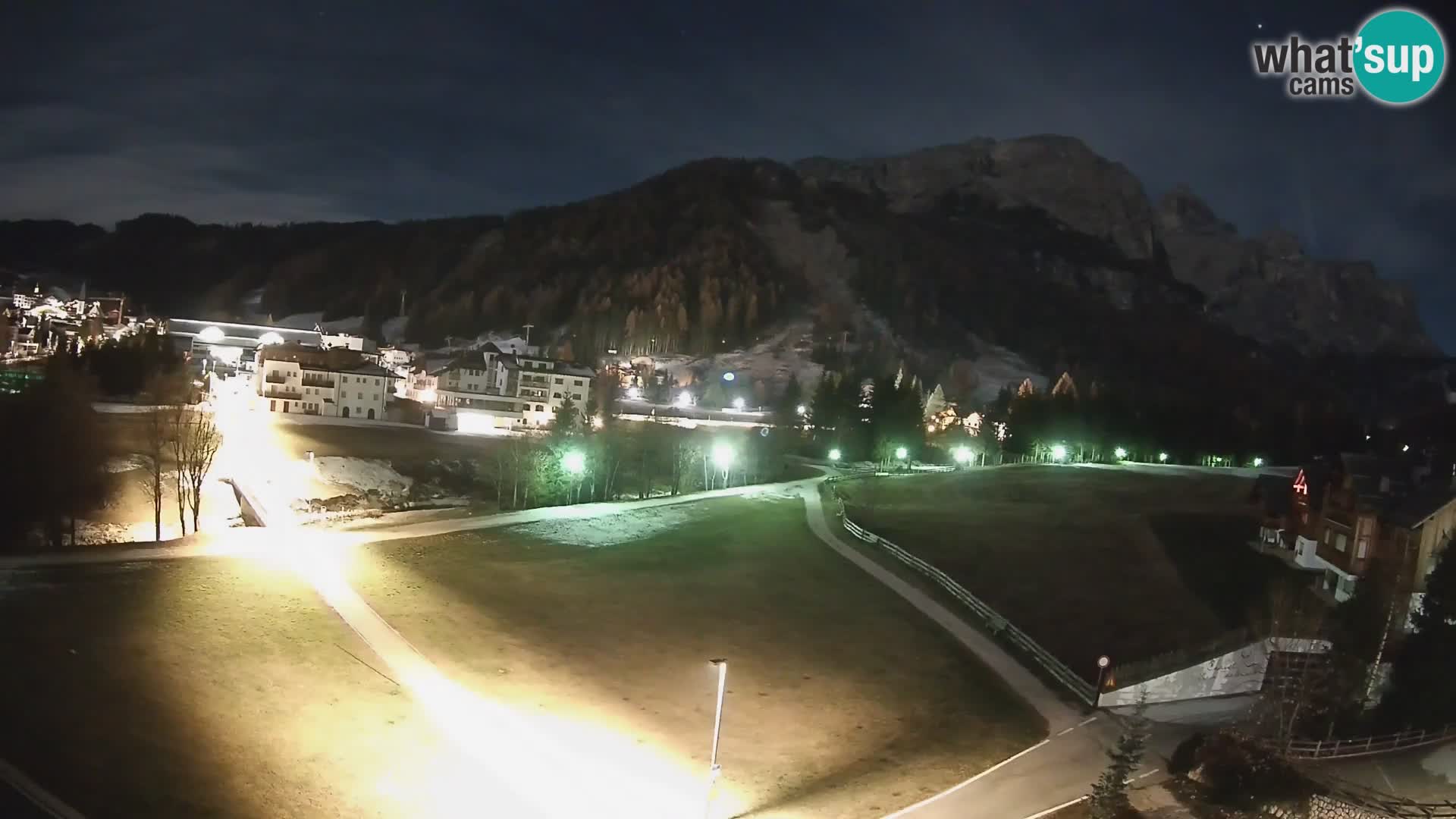 Live cam Corvara | Vues spectaculaires sur le groupe Sella