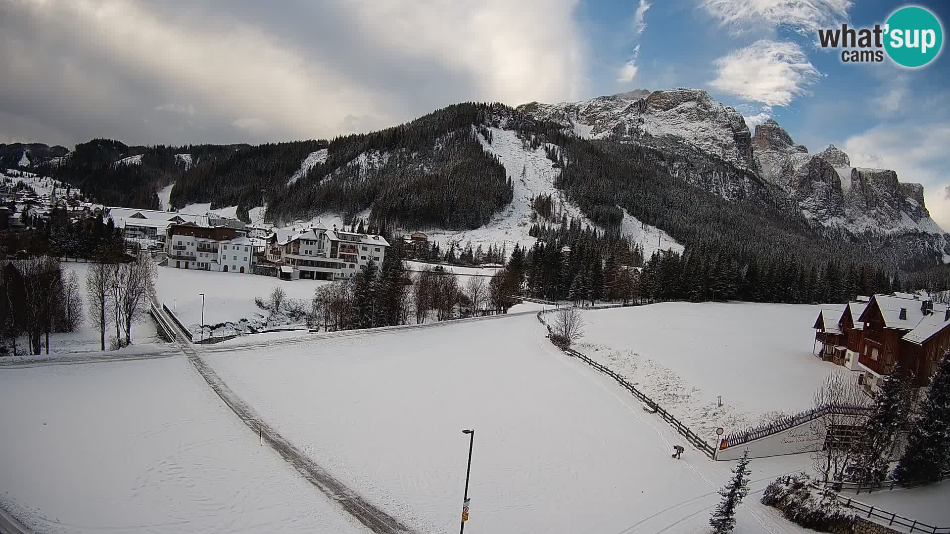 Kamera Corvara: Izjemen pogled na vrhove gorovja Sella v Dolomitih