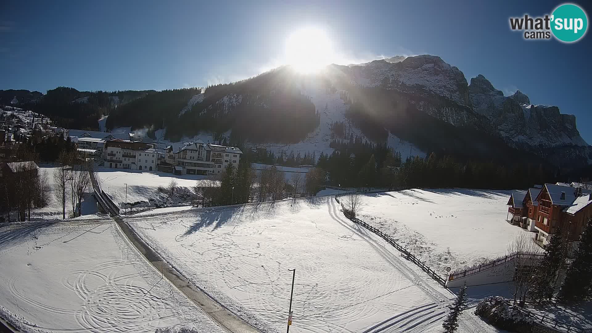 Kamera Corvara: Izjemen pogled na vrhove gorovja Sella v Dolomitih