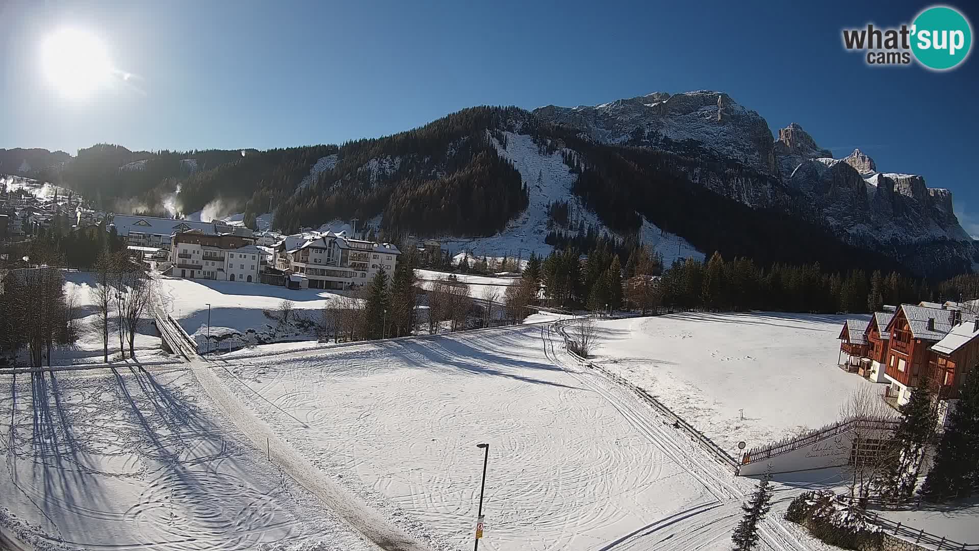 Kamera Corvara: Izjemen pogled na vrhove gorovja Sella v Dolomitih