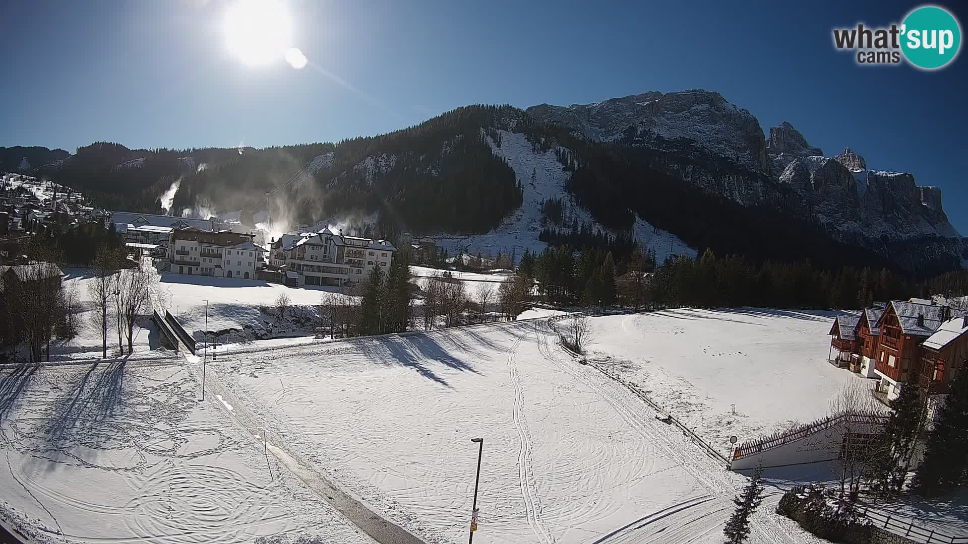 Kamera Corvara: Izjemen pogled na vrhove gorovja Sella v Dolomitih