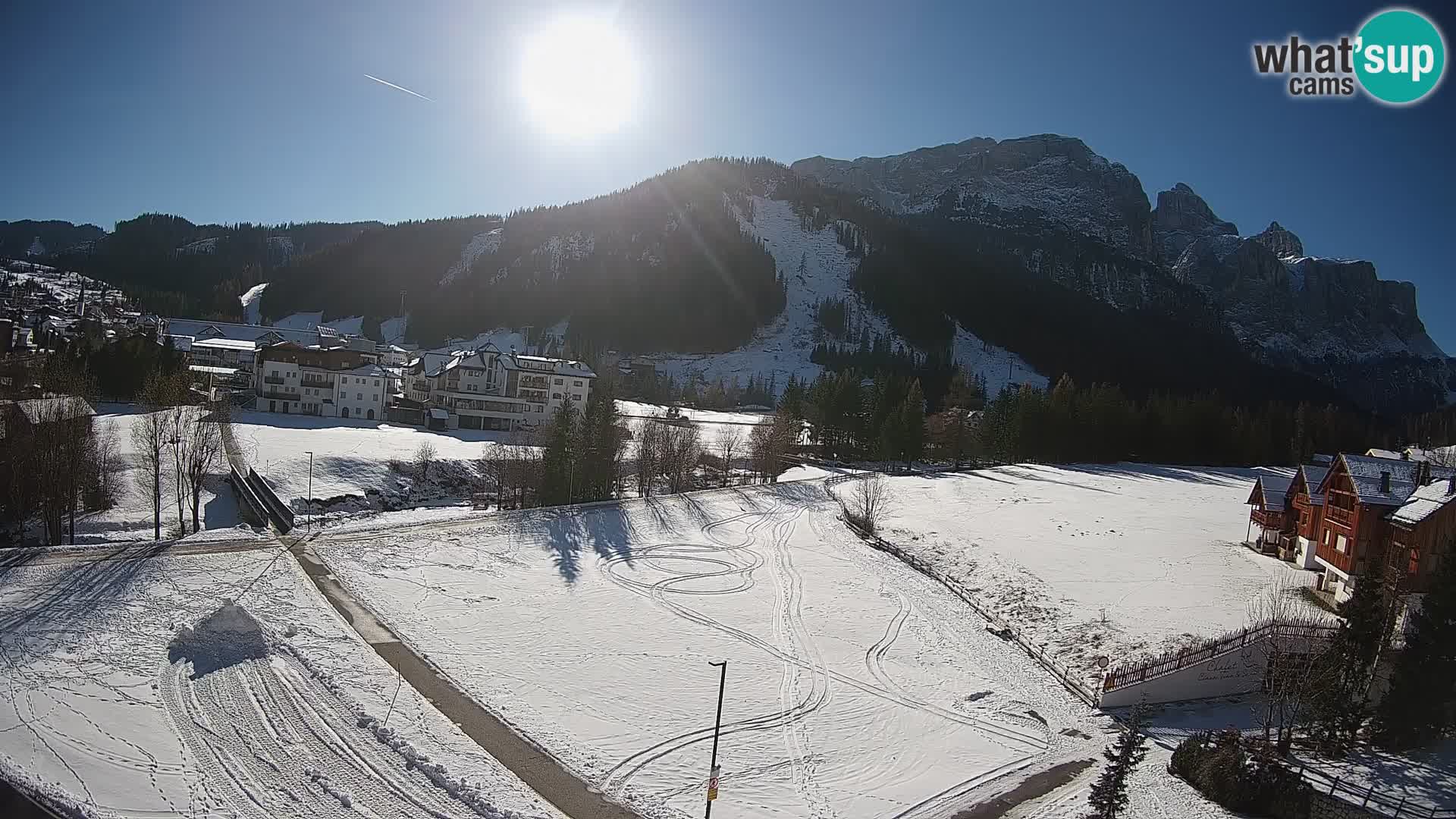 Kamera Corvara: Izjemen pogled na vrhove gorovja Sella v Dolomitih