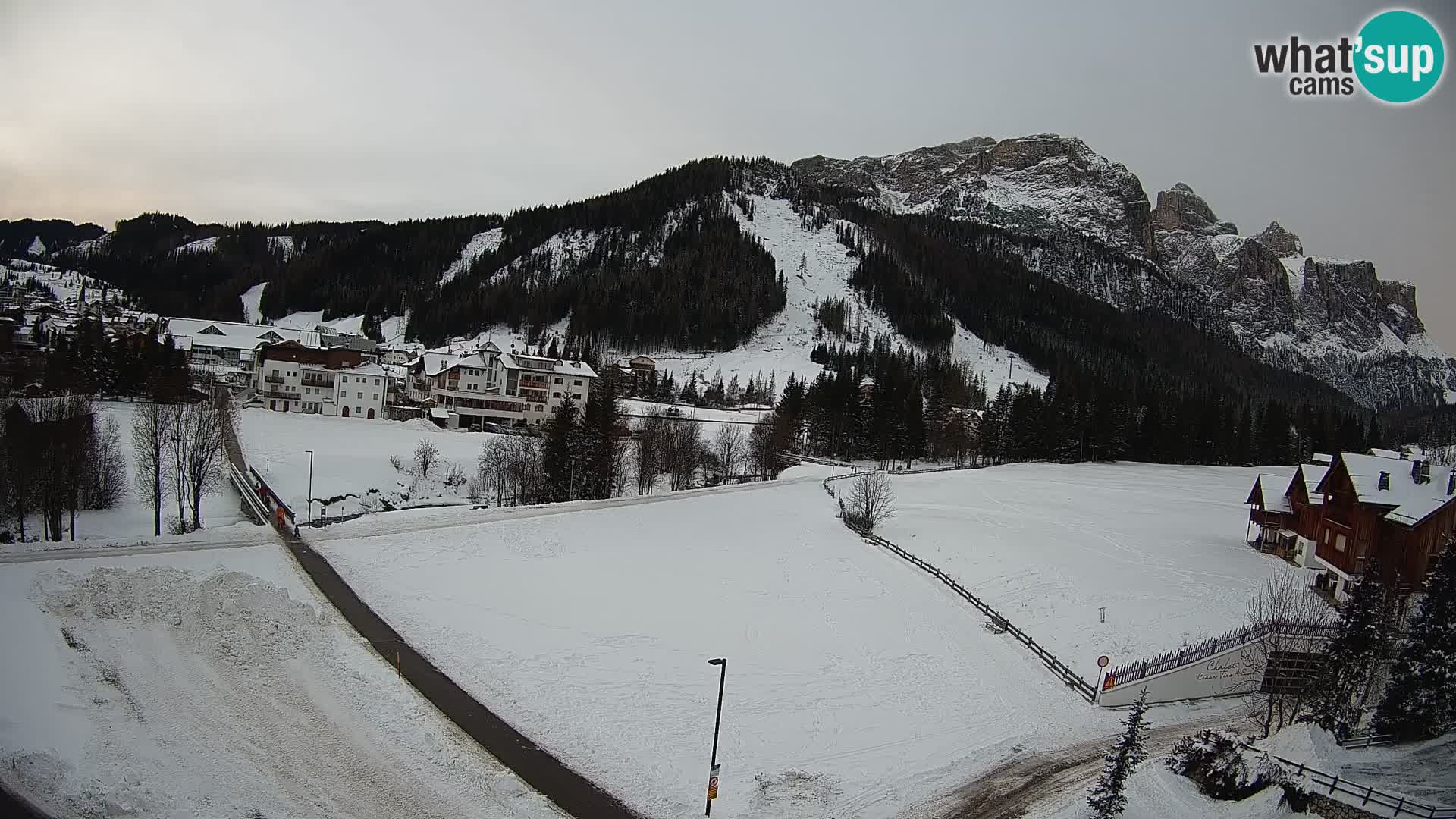 Live cam Corvara | Vues spectaculaires sur le groupe Sella