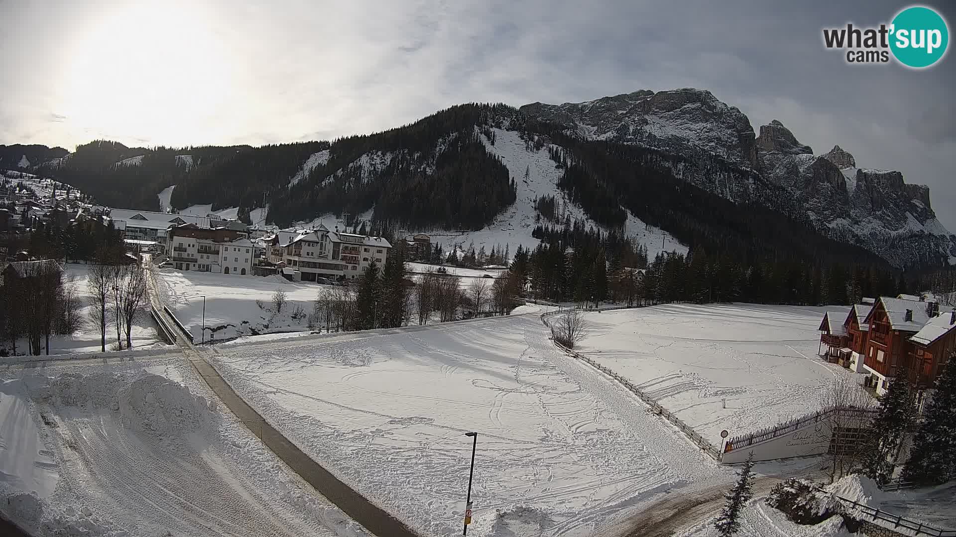 Live cam Corvara | Vues spectaculaires sur le groupe Sella