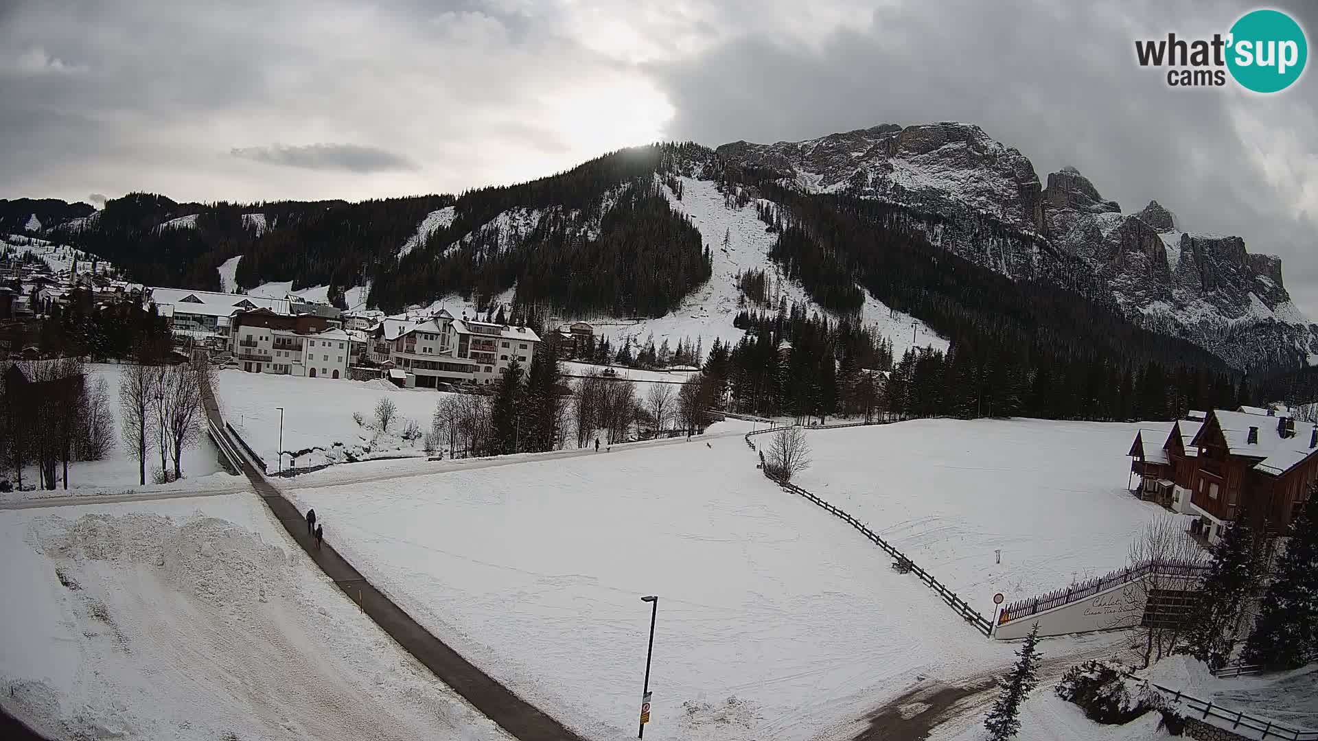 Live cam Corvara | Vues spectaculaires sur le groupe Sella