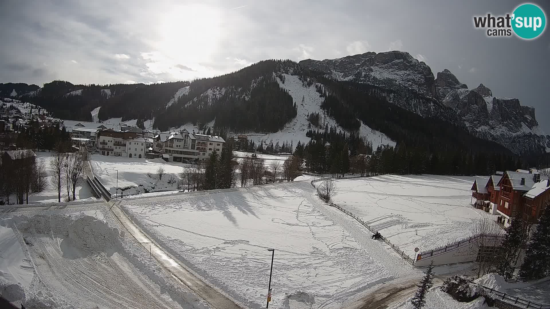 Live cam Corvara | Vues spectaculaires sur le groupe Sella