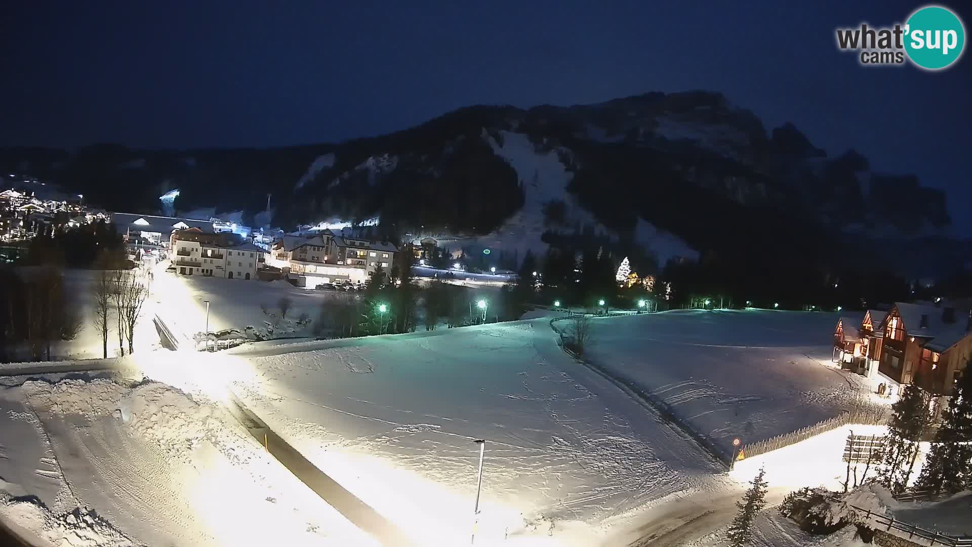 Kamera Corvara: Izjemen pogled na vrhove gorovja Sella v Dolomitih