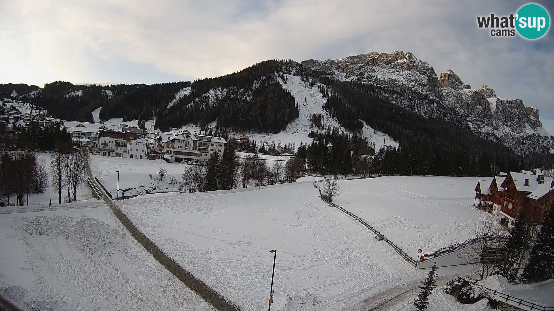 Live cam Corvara | Vues spectaculaires sur le groupe Sella