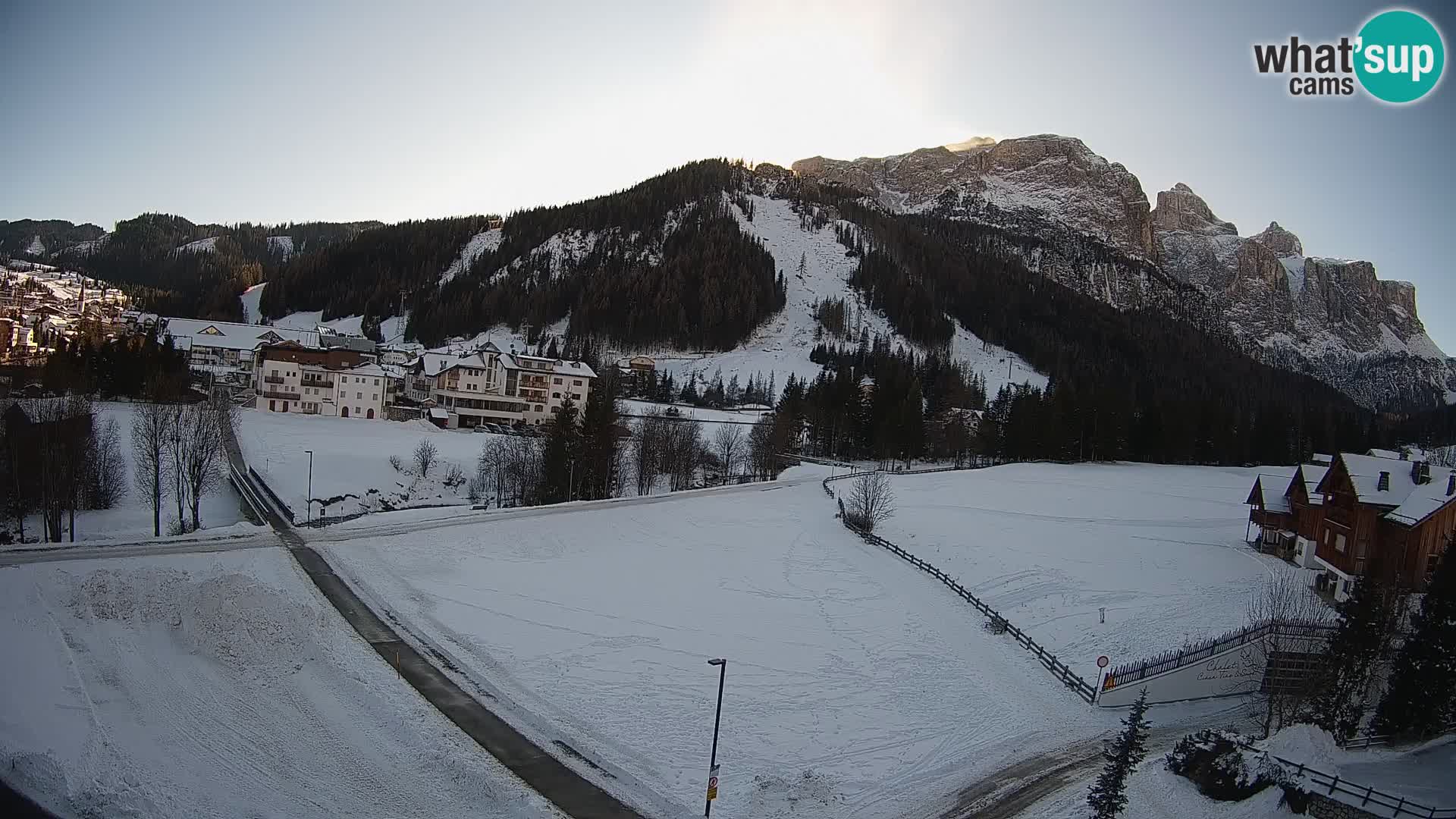 Live cam Corvara | Vues spectaculaires sur le groupe Sella