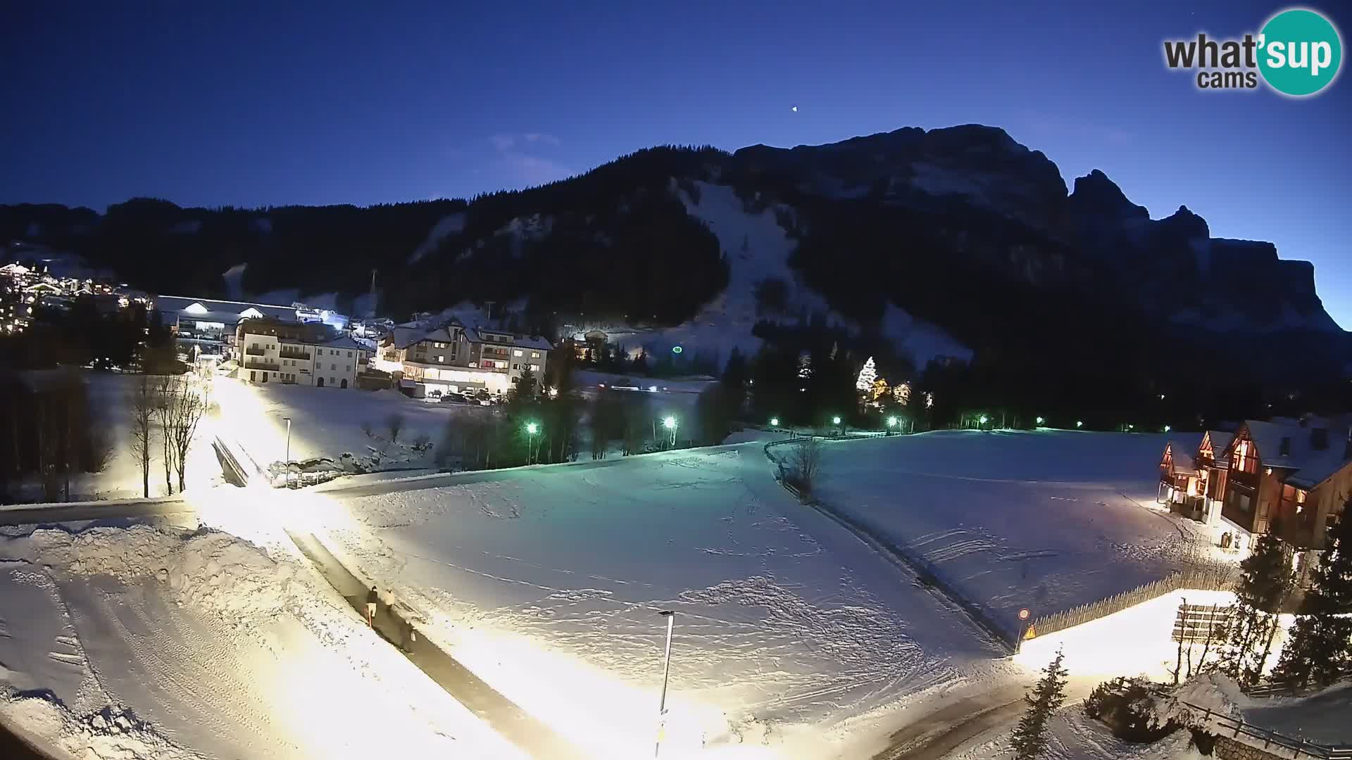 Live cam Corvara | Vues spectaculaires sur le groupe Sella