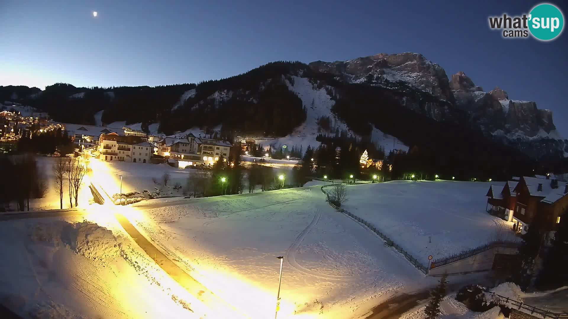 Live cam Corvara | Vues spectaculaires sur le groupe Sella