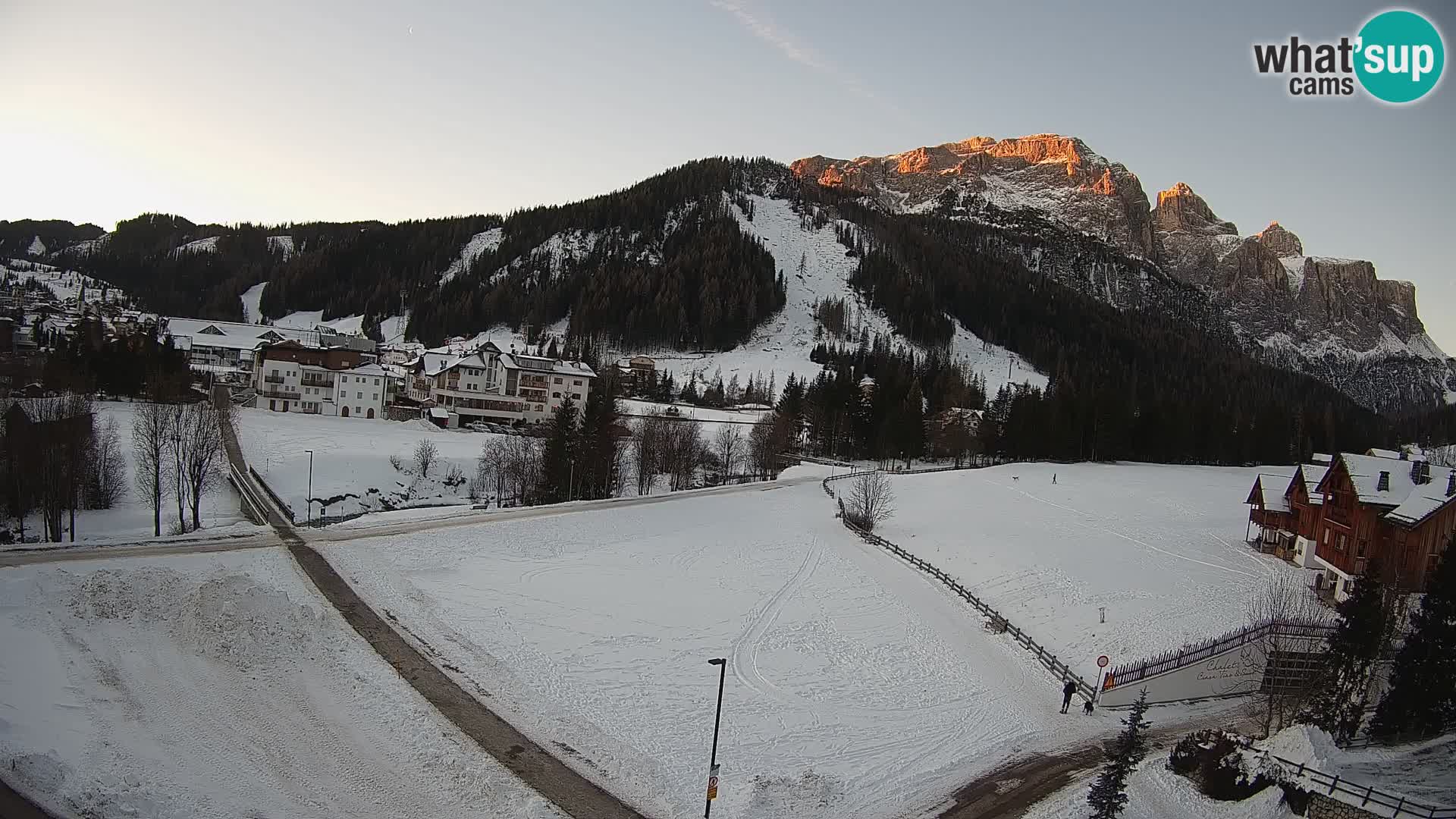 Live cam Corvara | Vues spectaculaires sur le groupe Sella