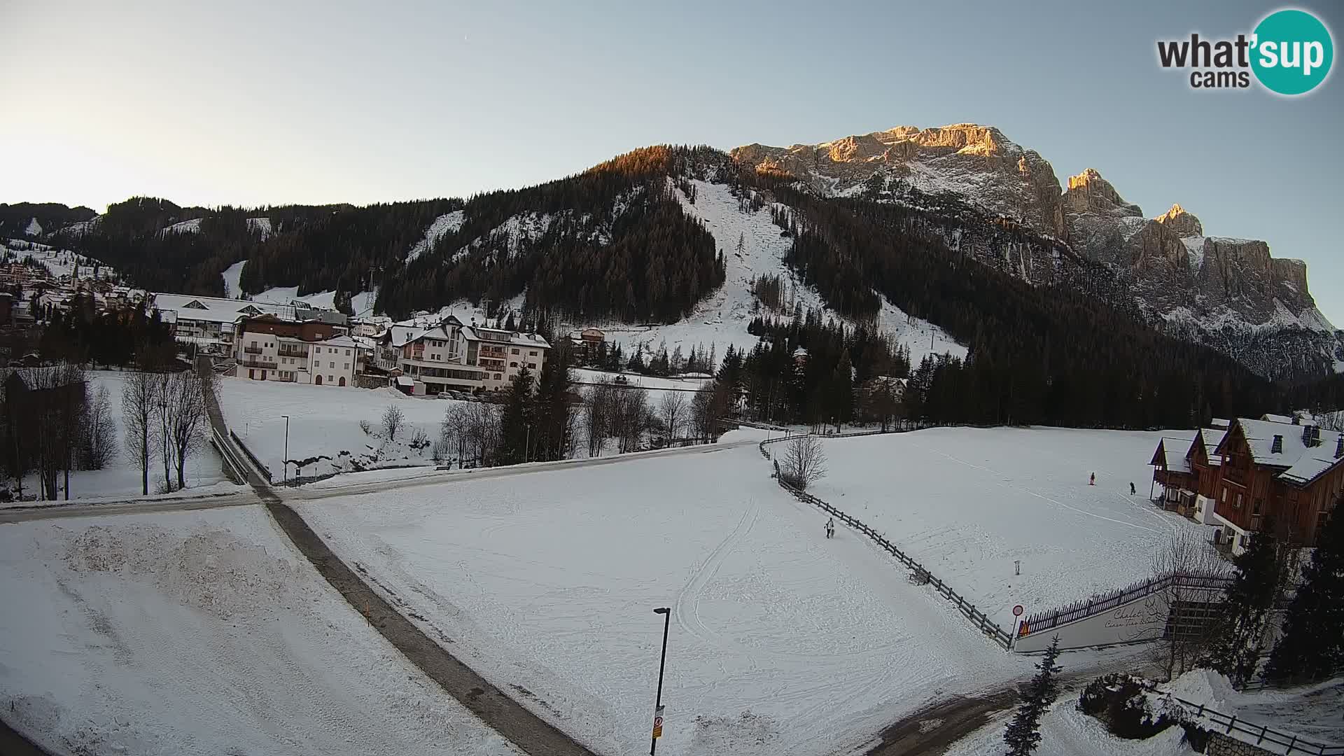 Live cam Corvara | Vues spectaculaires sur le groupe Sella