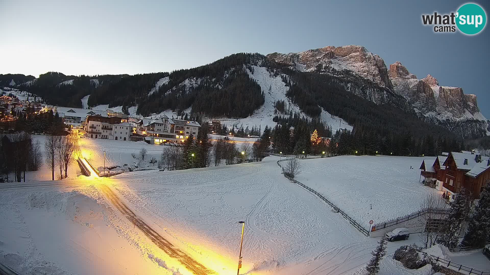 Live cam Corvara | Vues spectaculaires sur le groupe Sella