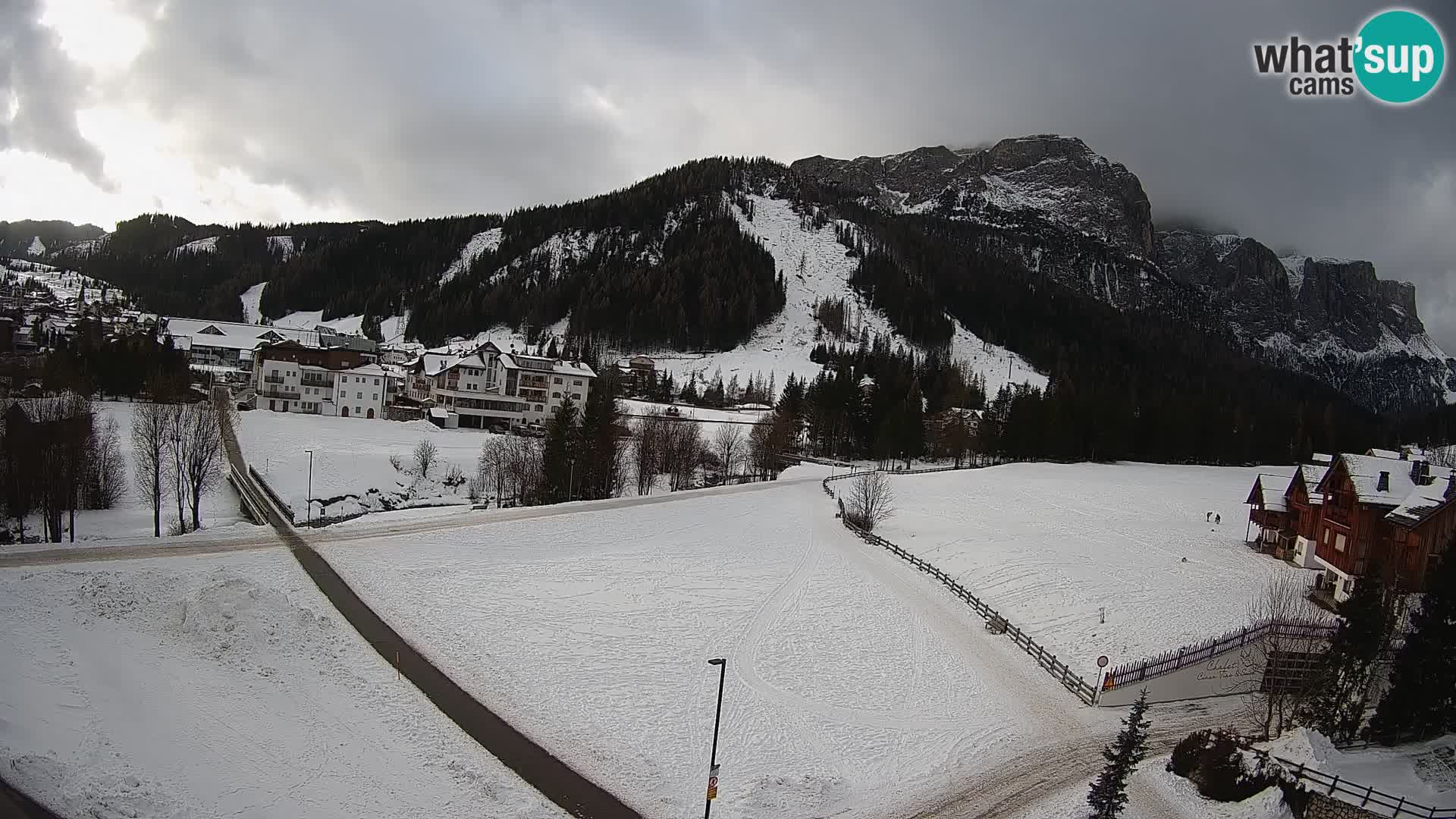 Live cam Corvara | Vues spectaculaires sur le groupe Sella