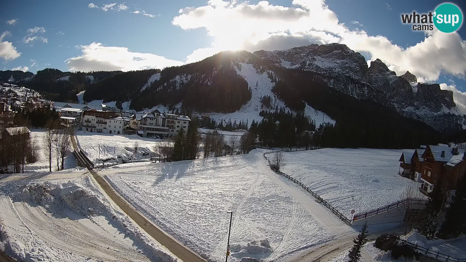 Webcam Corvara in Badia: Spectacular Views of the Sella Group