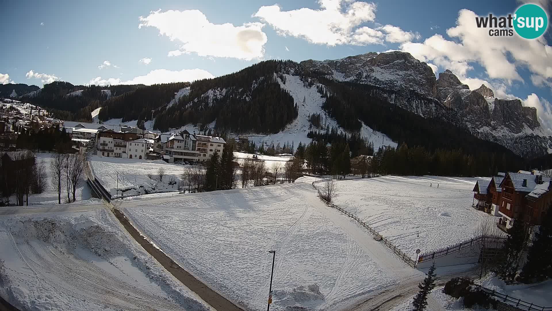 Webcam Corvara in Badia: Spectacular Views of the Sella Group